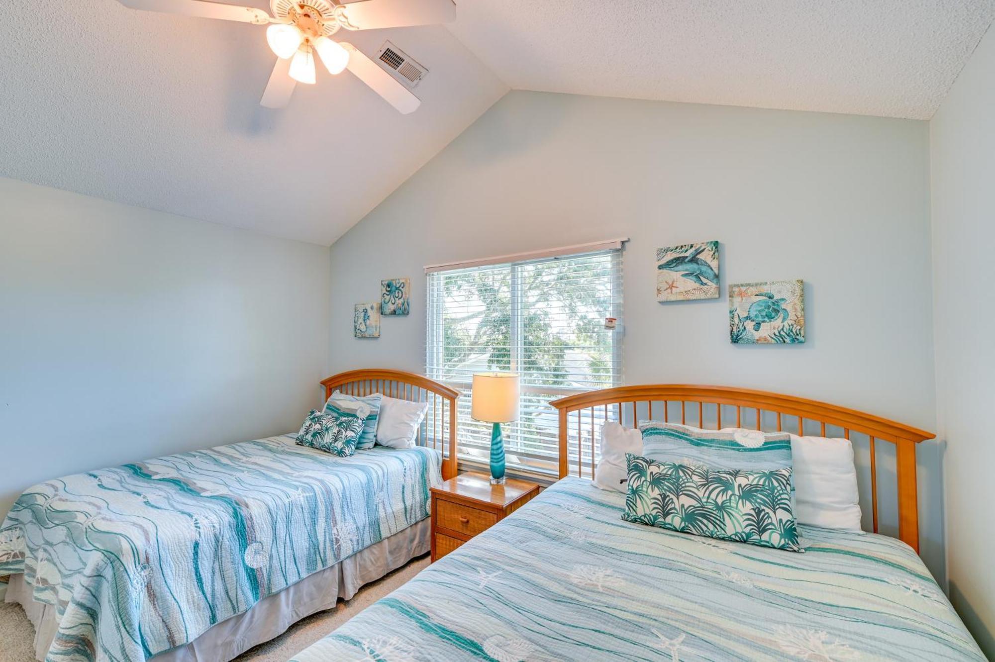 Surfside Oasis With Private Pool And Gas Grill!
