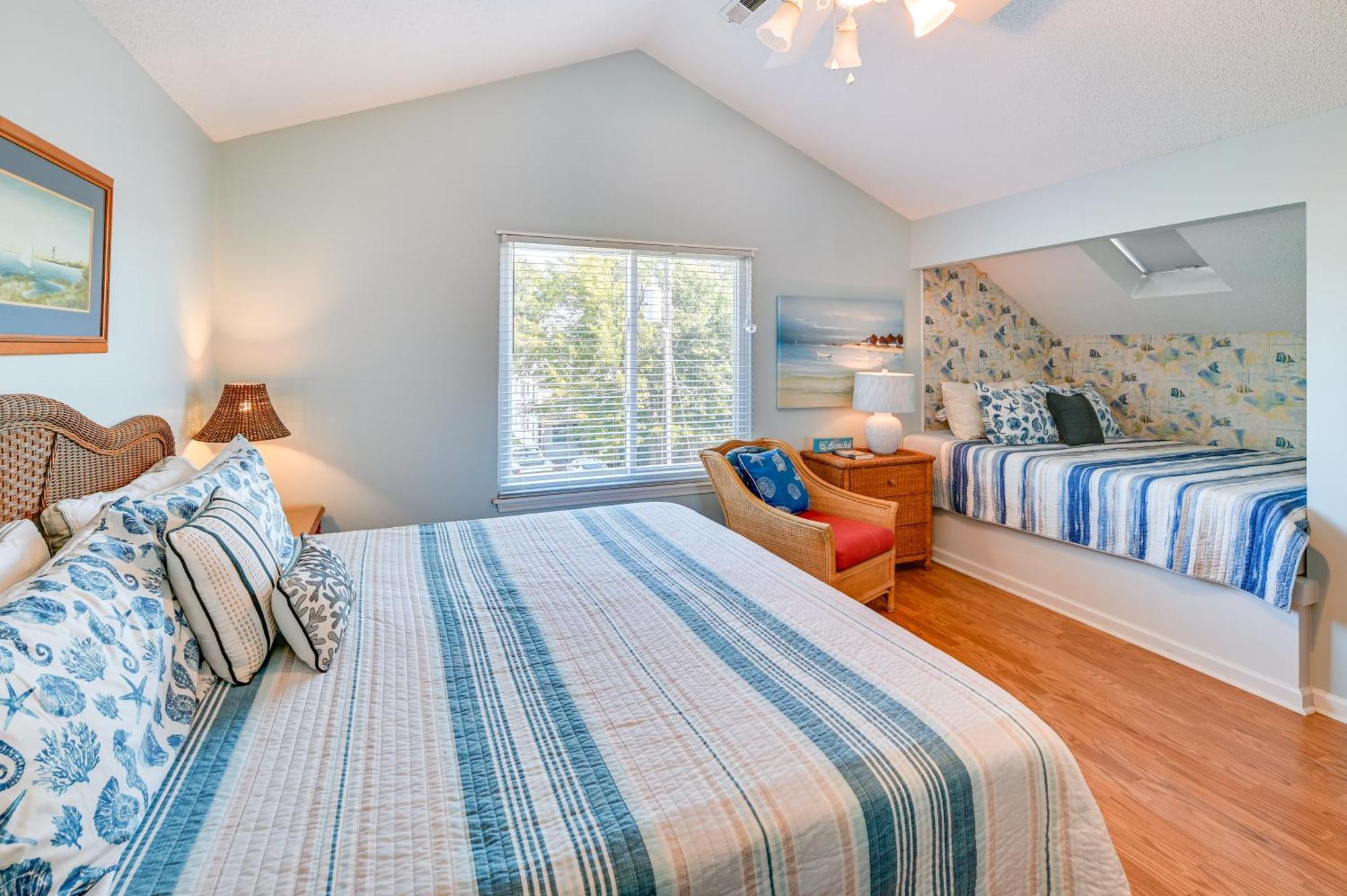 Surfside Oasis With Private Pool And Gas Grill! Holiday home