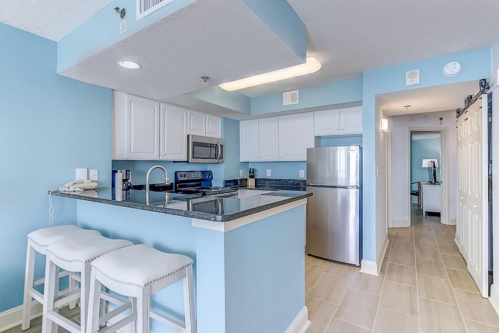 New! Carolinian 14th Floor Oceanfront 1bd/1ba Apartment