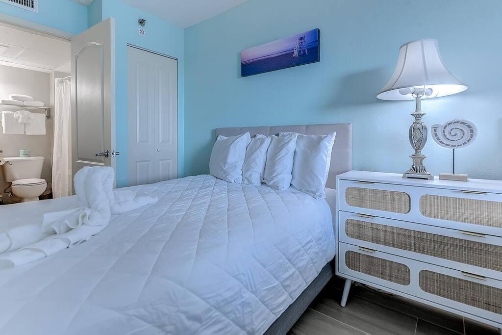 New! Carolinian 14th Floor Oceanfront 1bd/1ba *