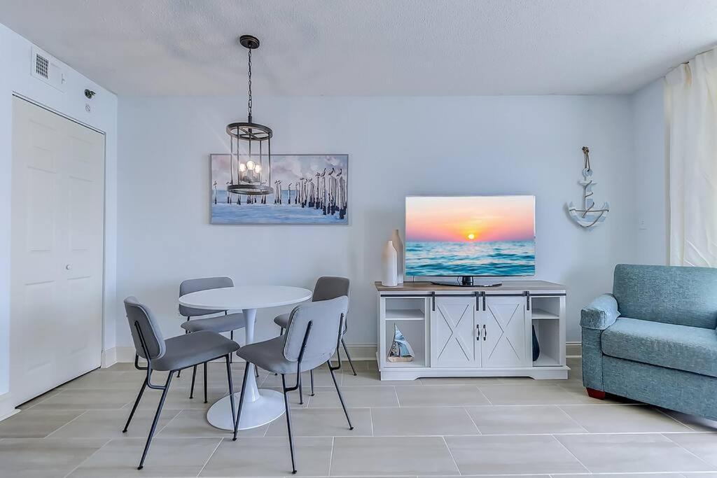 New! Carolinian 14th Floor Oceanfront 1bd/1ba Apartment Myrtle Beach