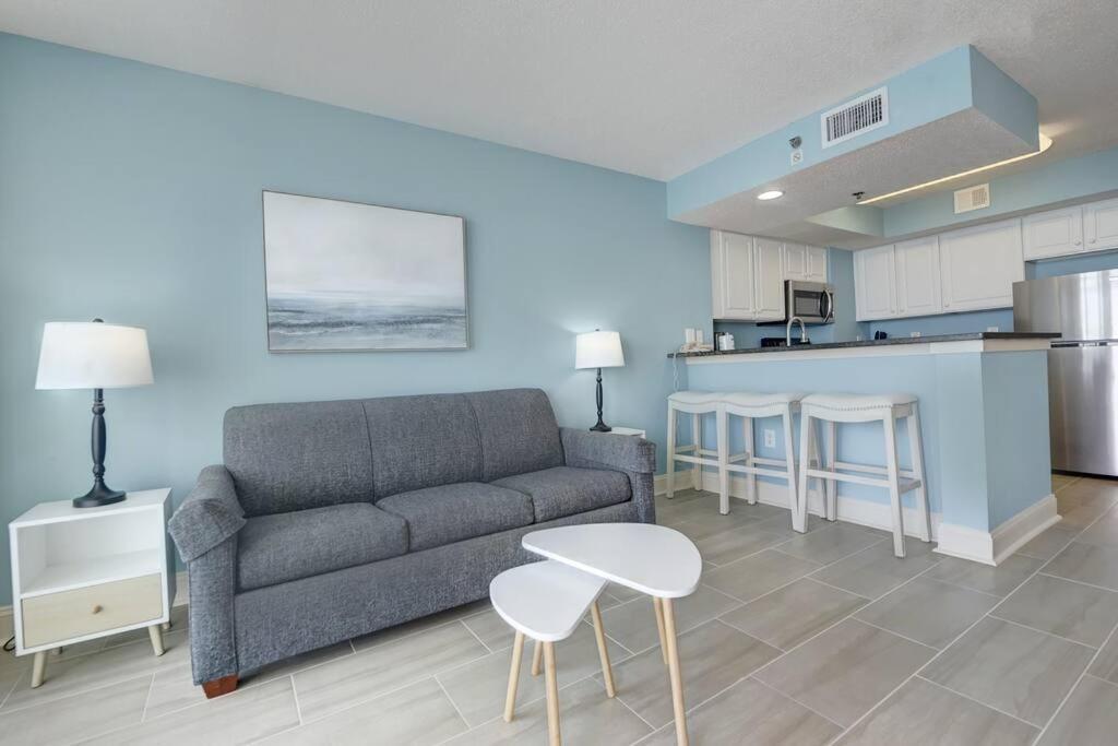 New! Carolinian 14th Floor Oceanfront 1bd/1ba *