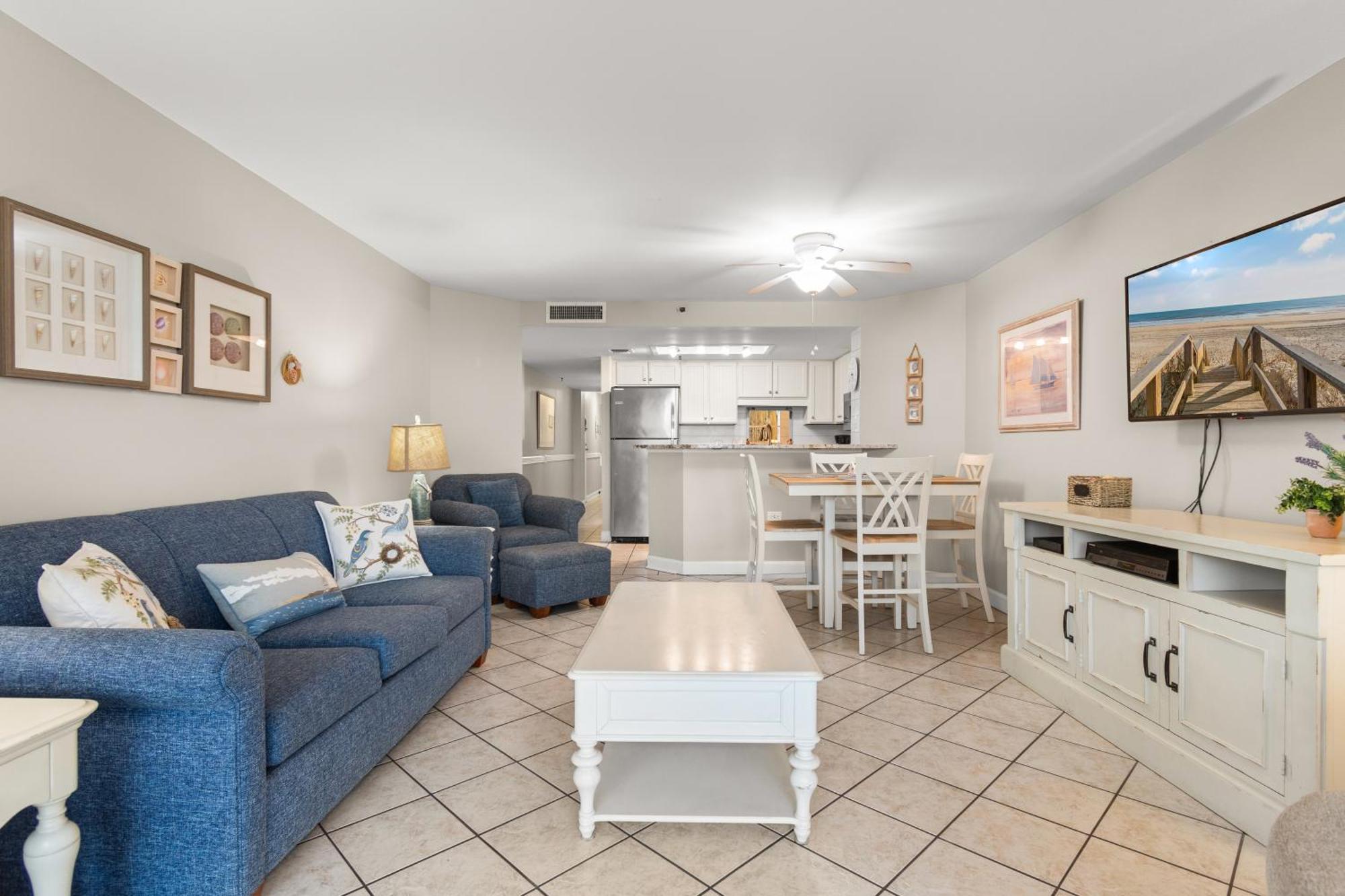 Apartment Stunning Ocean View Condo- Balcony Perks *