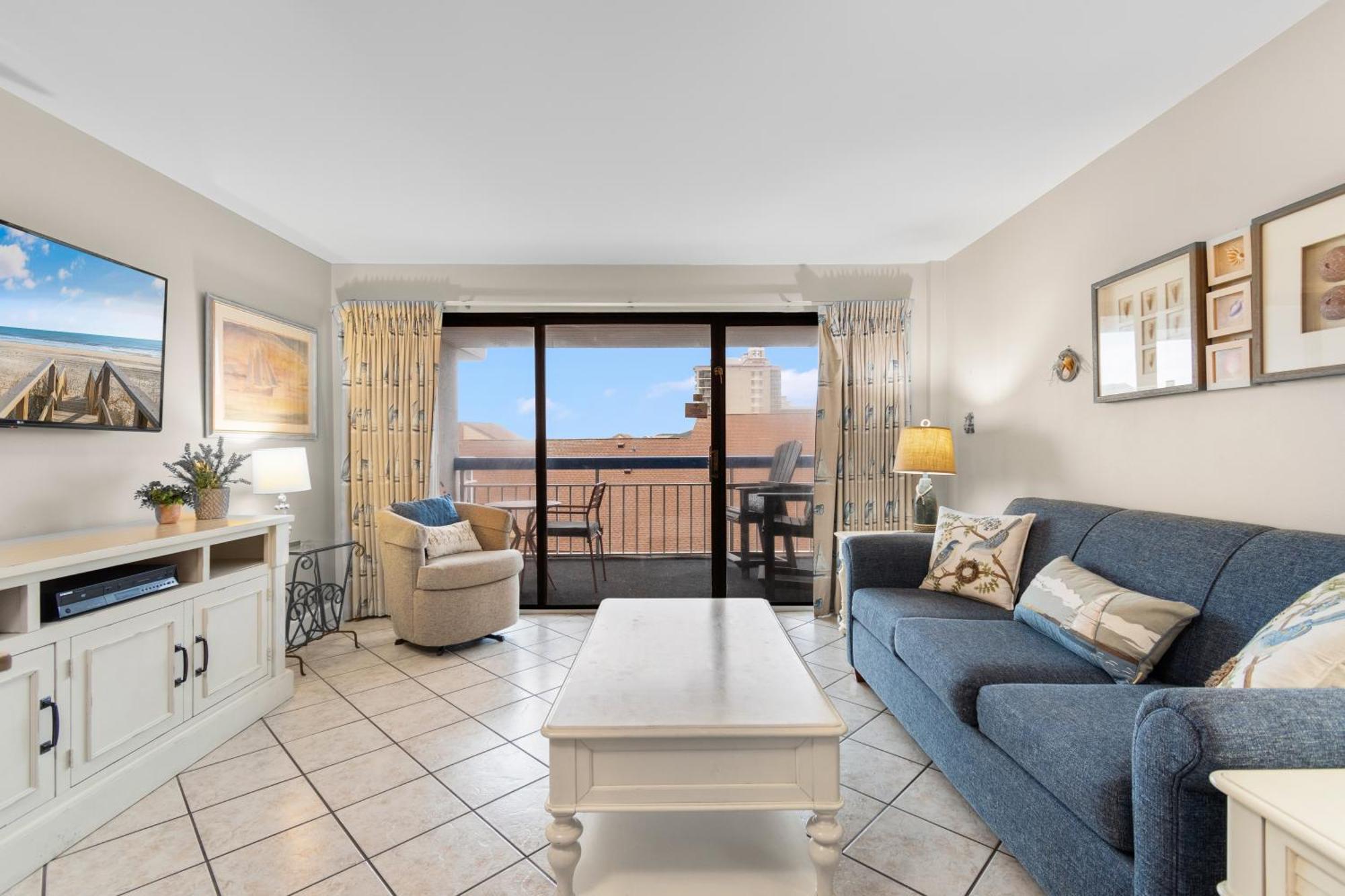Stunning Ocean View Condo- Balcony Perks Apartment Myrtle Beach