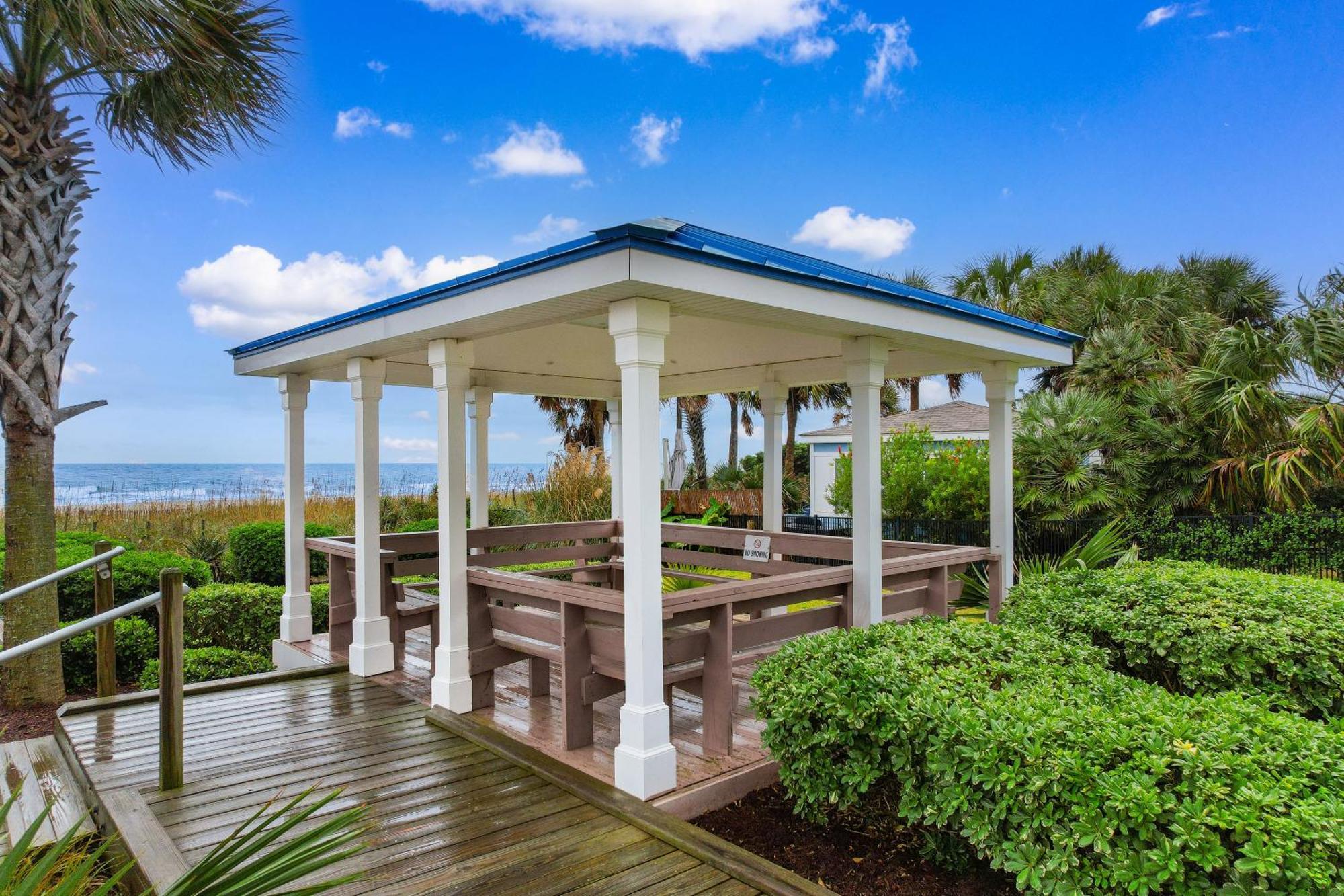 Stunning Ocean View Condo- Balcony Perks Myrtle Beach