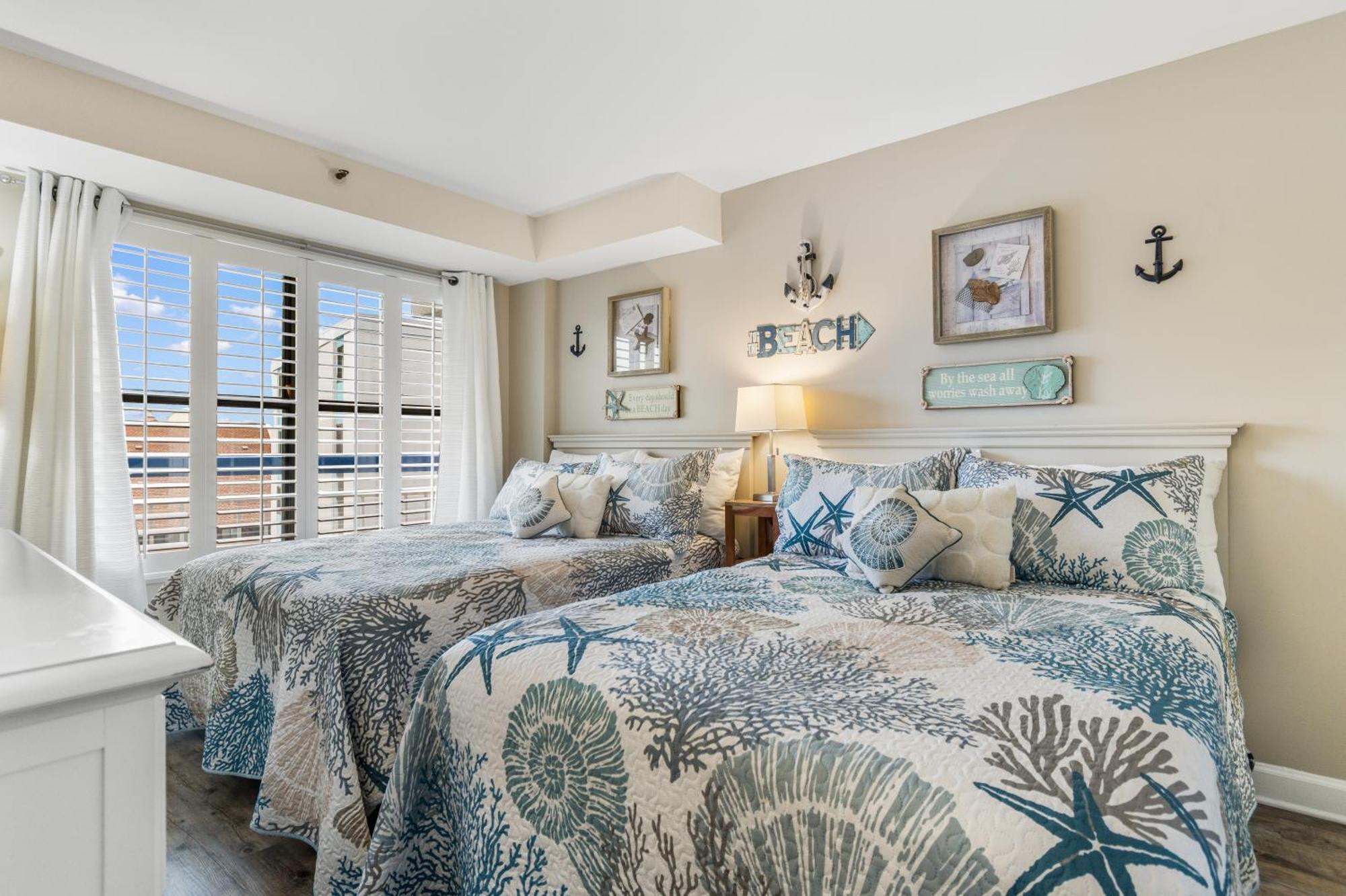 Stunning Ocean View Condo- Balcony Perks Apartment *