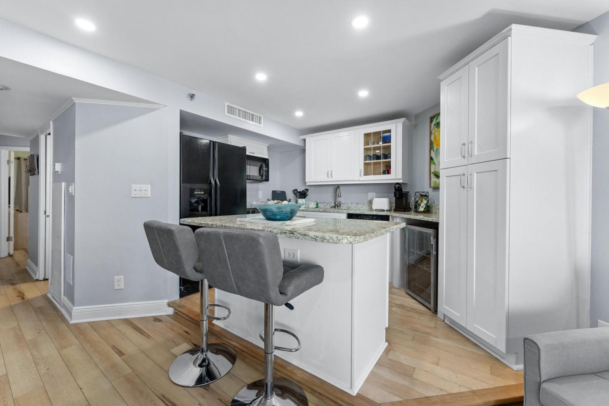 Beautifully Renovated 1 Bedroom Condo-stunning Ocean Views- Ocean Forest 801 Myrtle Beach