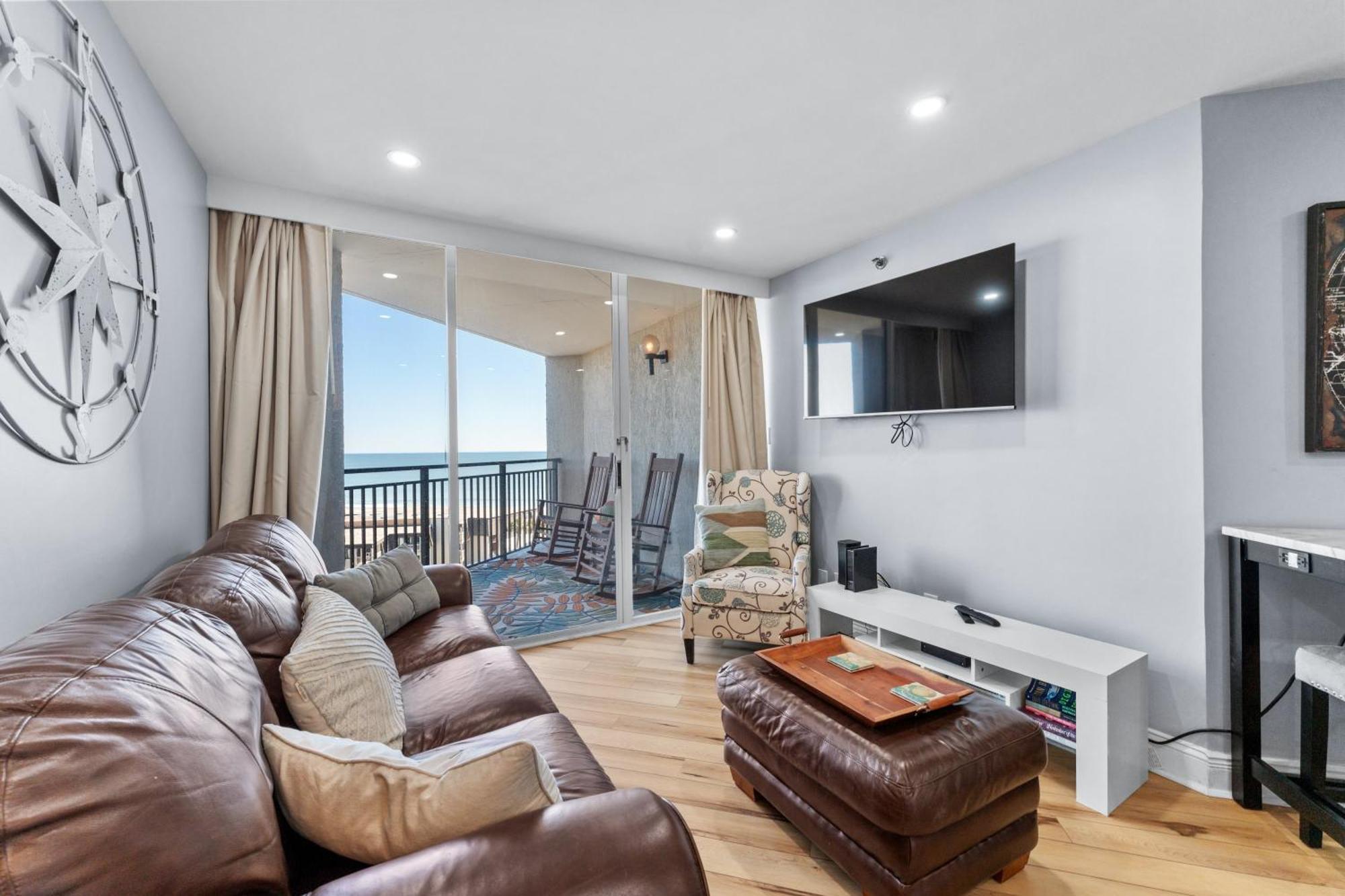 Beautifully Renovated 1 Bedroom Condo-stunning Ocean Views- Ocean Forest 801 Holiday home Myrtle Beach