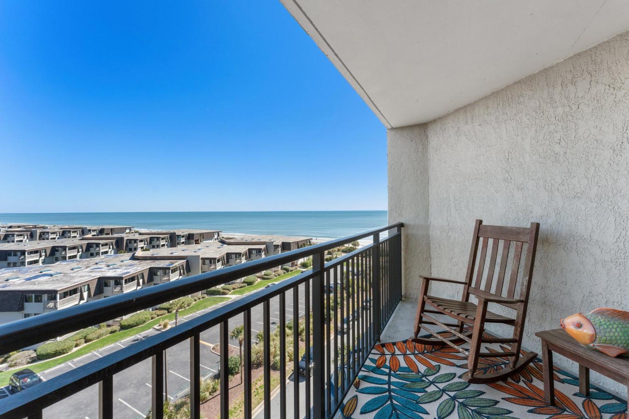 Beautifully Renovated 1 Bedroom Condo-stunning Ocean Views- Ocean Forest 801 Holiday home Myrtle Beach