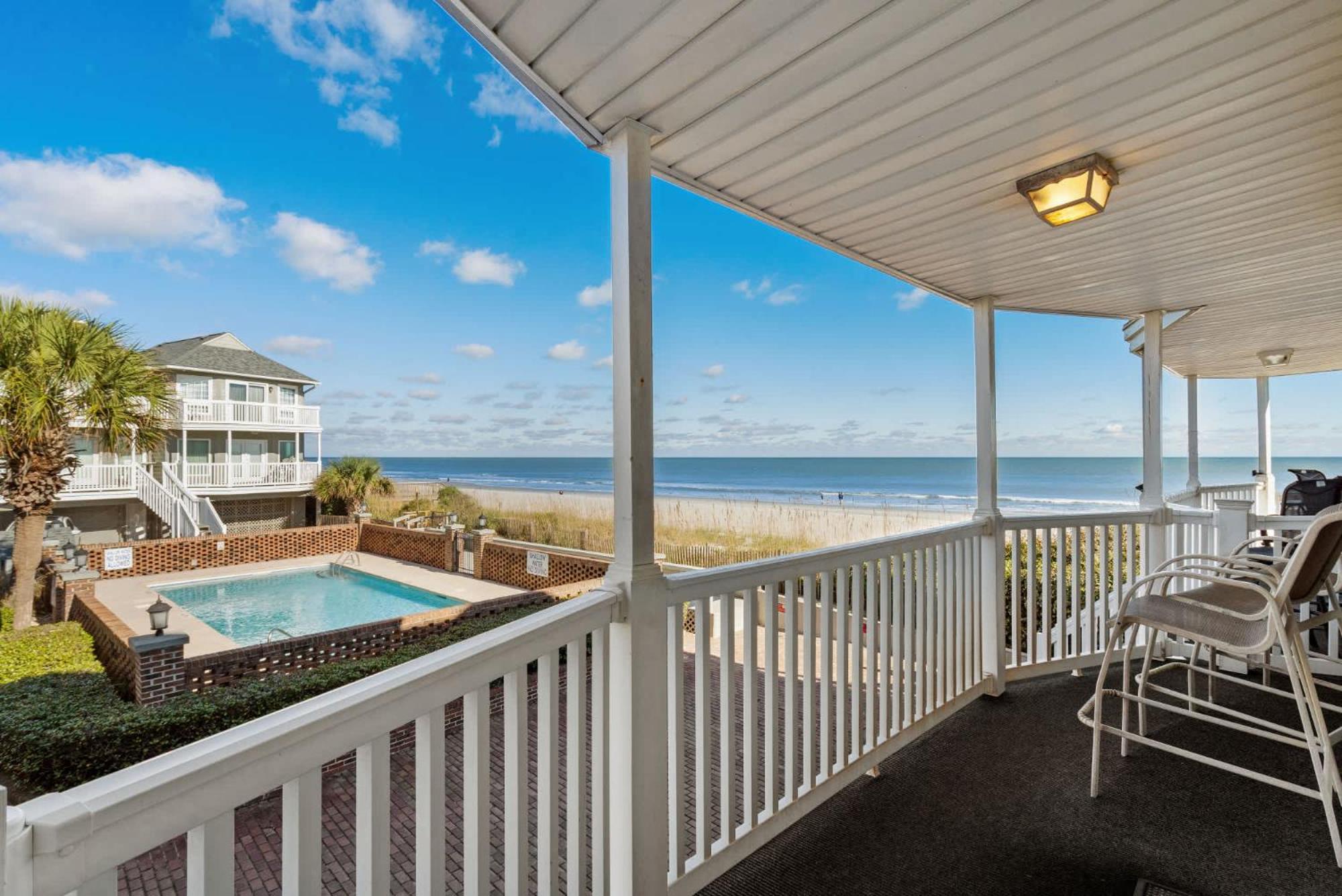 Beachfront Bliss-admirals Quarters Ii Oceanfront *