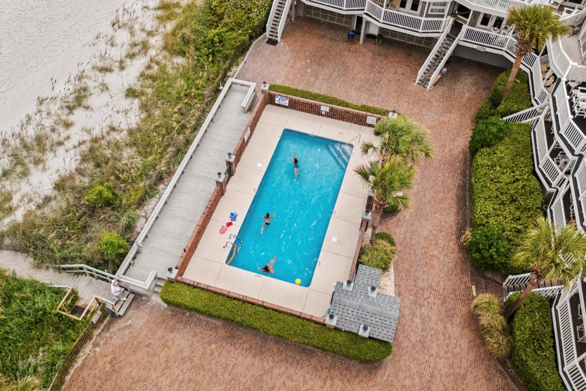 Holiday home Beachfront Bliss-admirals Quarters Ii Oceanfront *