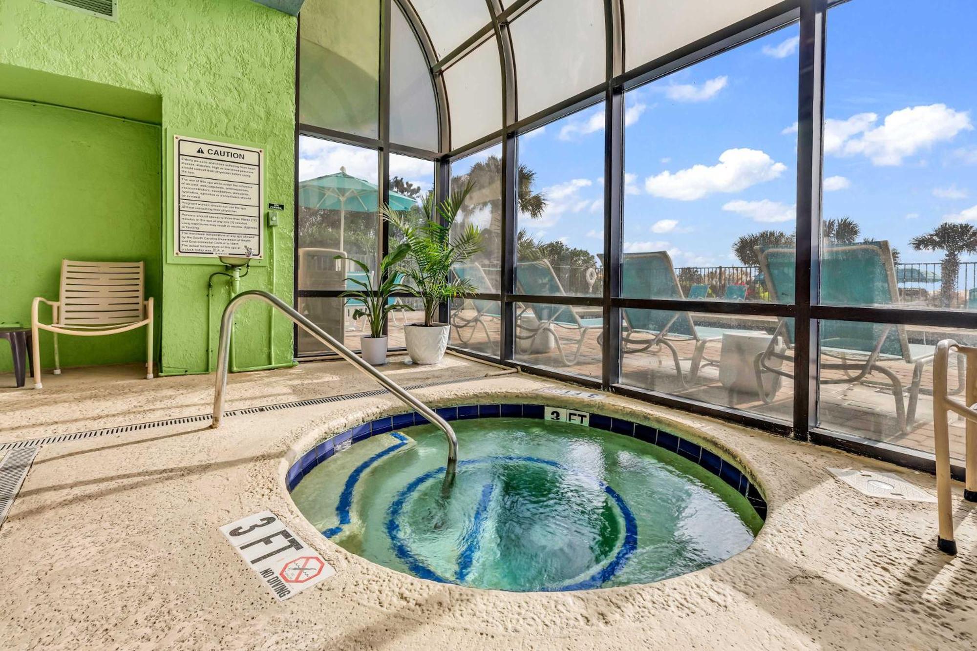 Meridian Plaza Oceanfront Unit 1402 Holiday home