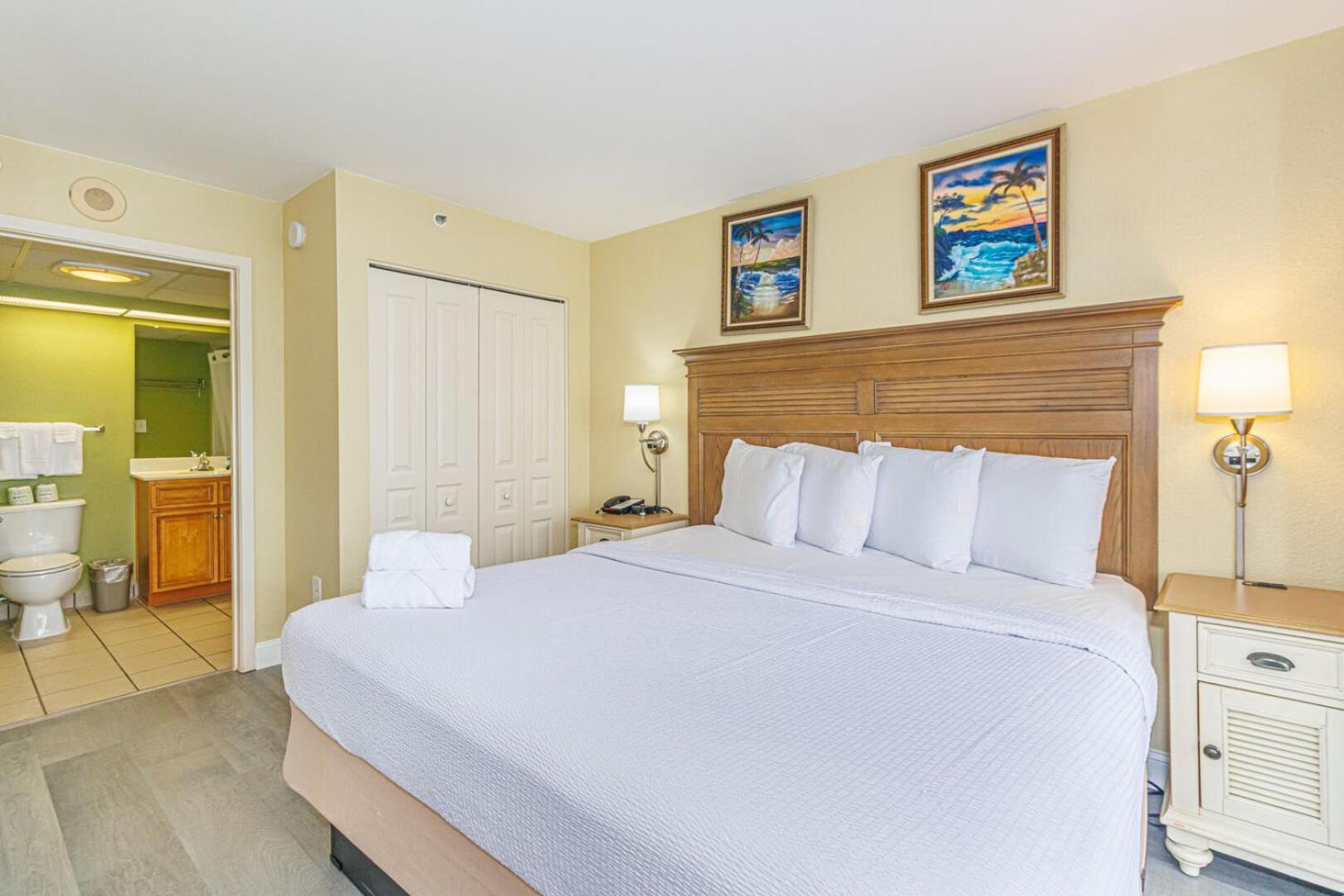 Holiday home Gorgeous Oceanfront 3 Bedroom Condo! Sleeps 10 Guests! Compass Cove Mariner Tower 1217 Myrtle Beach