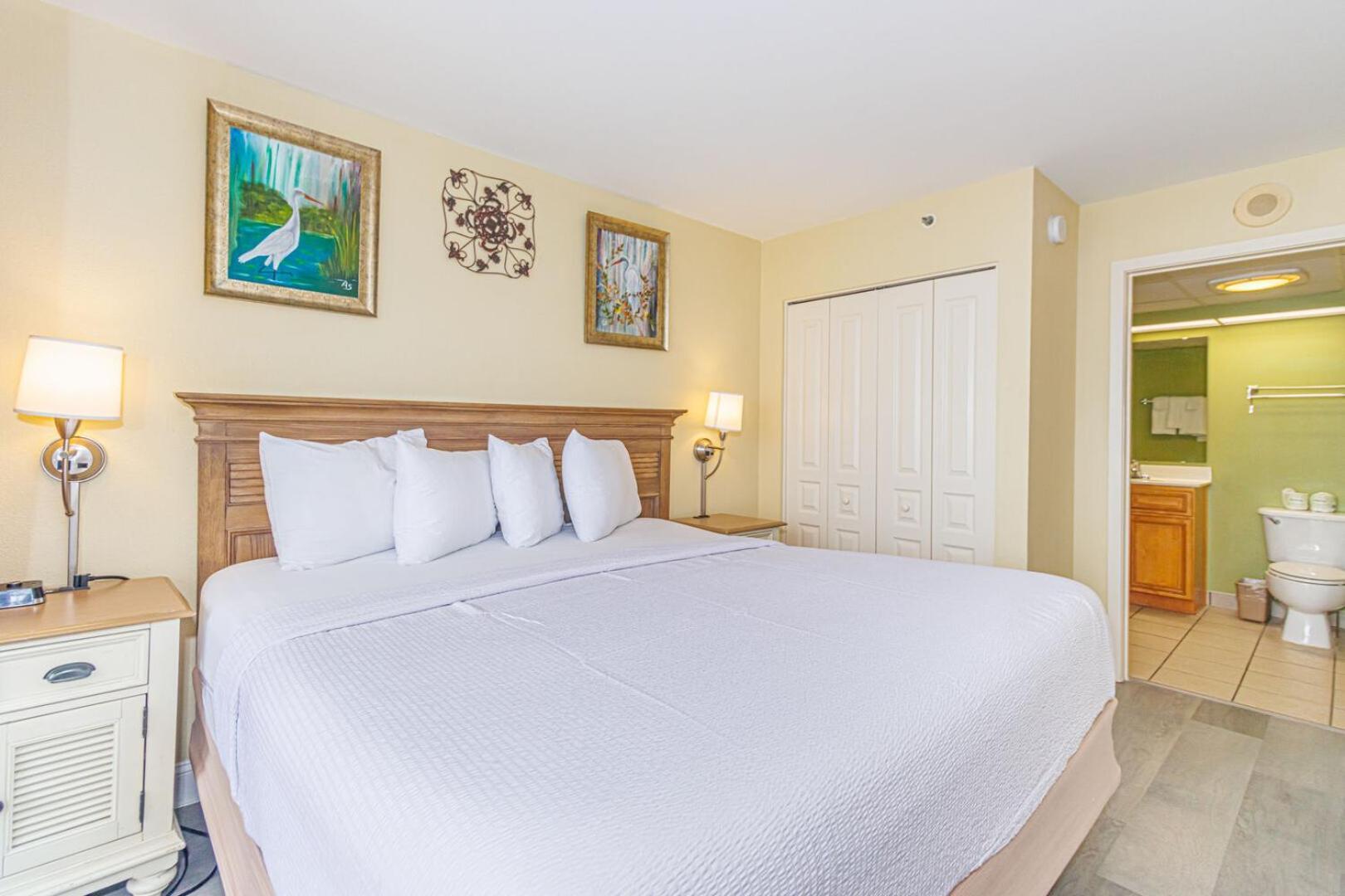 Oceanfront 3 Bedroom Condo! Sleeps 10 Guests! Compass Cove Mariner Tower 1216 Holiday home *