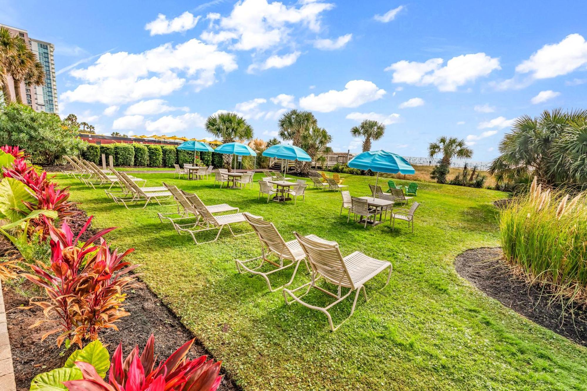 Ocean View Double Suite! Sleeps 4 Meridian Plaza 705 Chalet