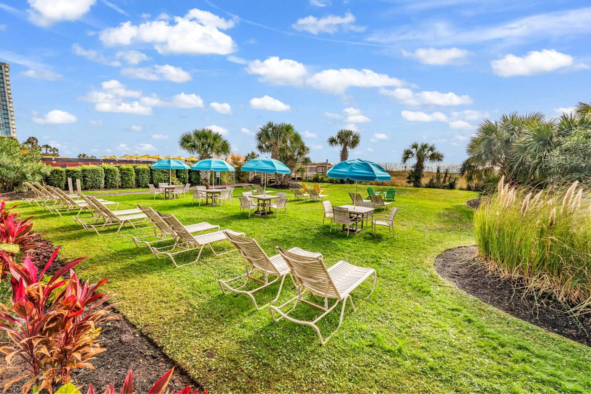 Ocean View Double Suite! Sleeps 4 Meridian Plaza 705