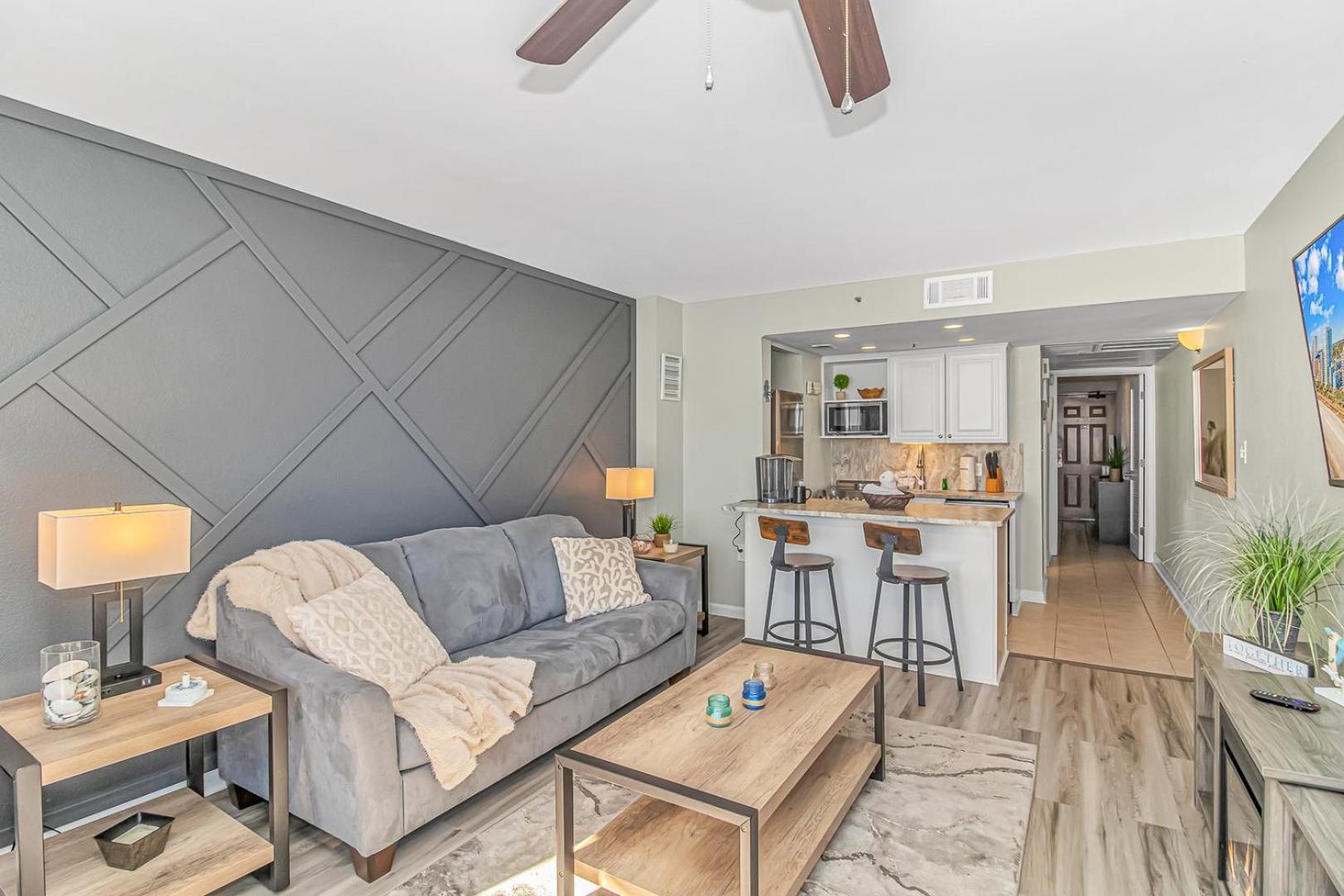 Breathtaking Oceanfront Double Queen Suite! Meridian Plaza 701 - Perfect For 4 Guests! Myrtle Beach