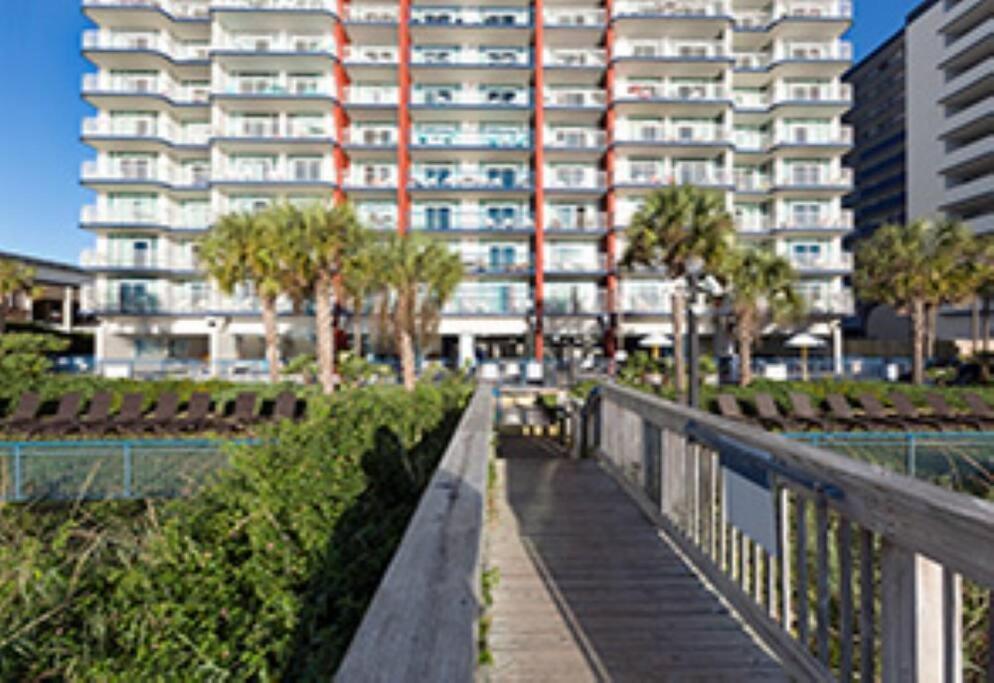 Stunning Oceanfront Spacious *
