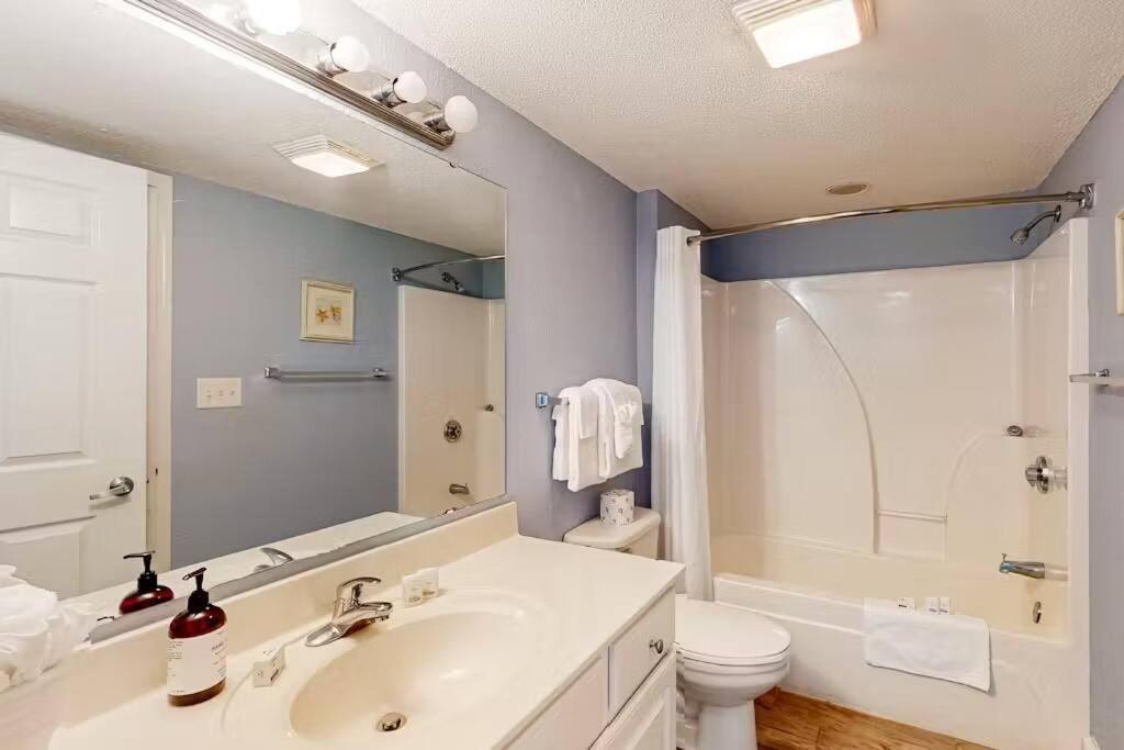 Stunning Oceanfront Spacious