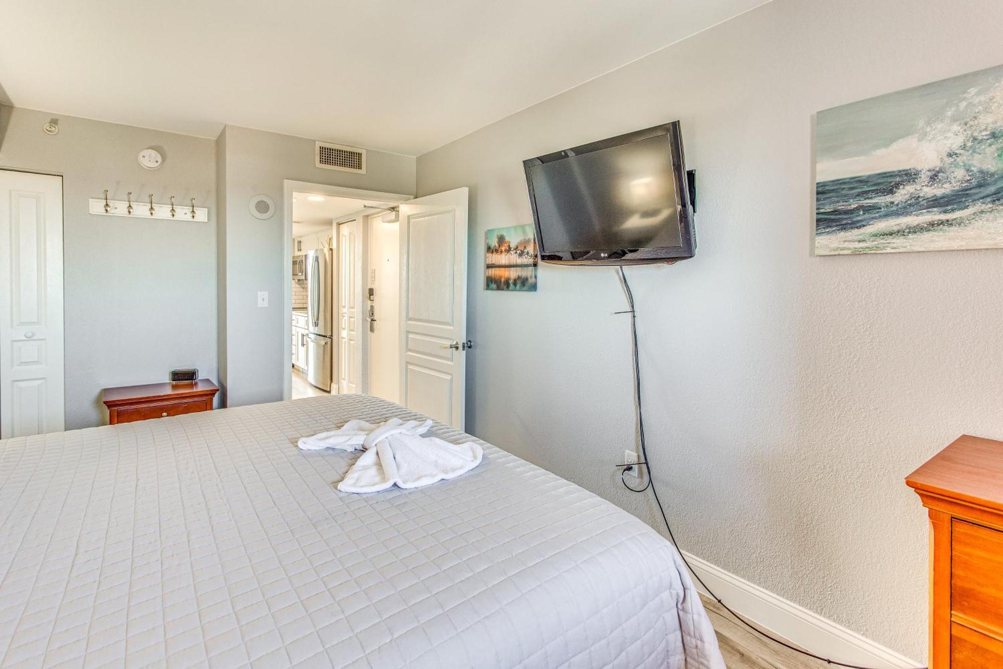 Apartment Oceanfront N Myrtle With Hot Tub! Myrtle Beach
