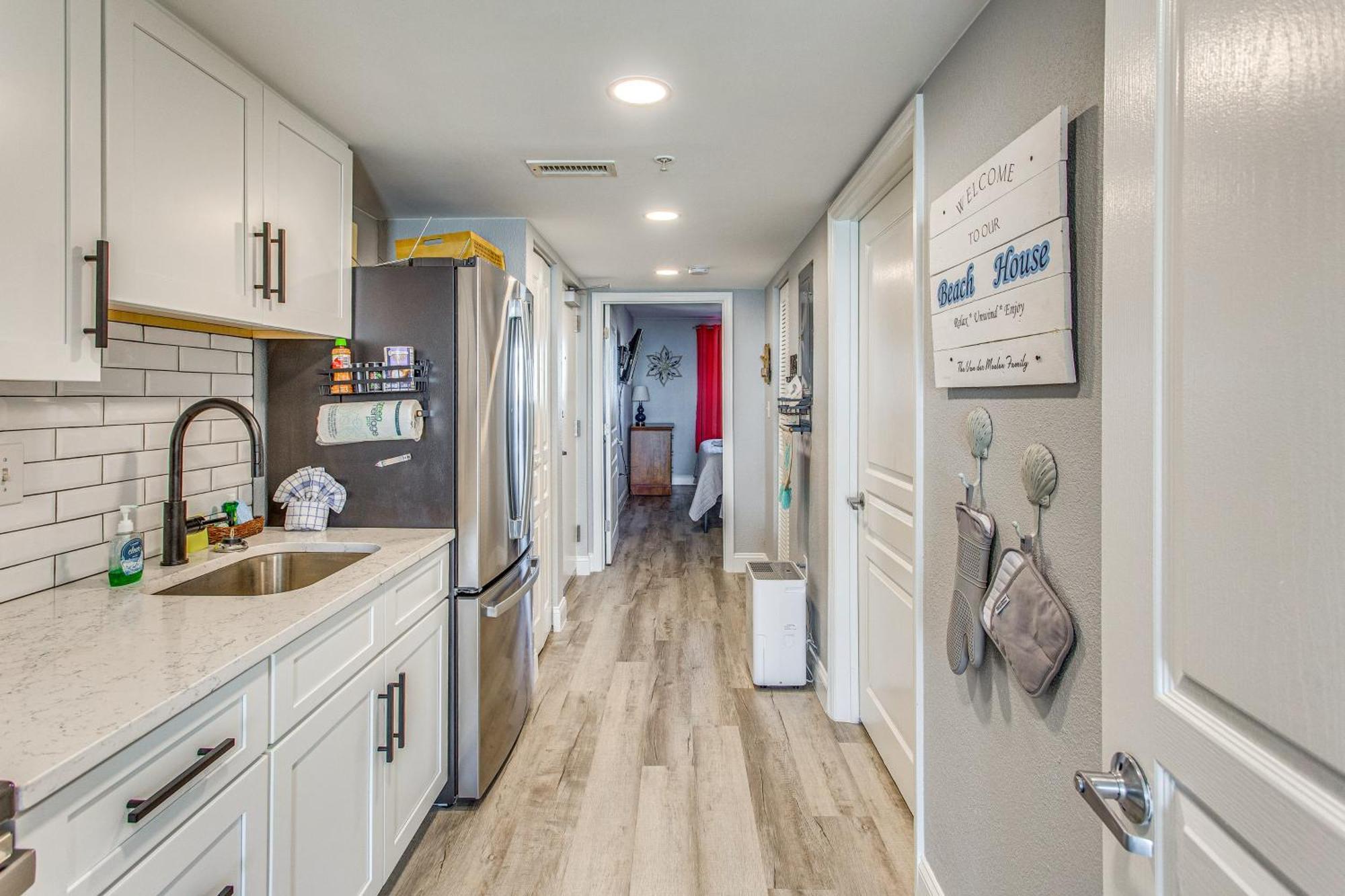 Apartment Oceanfront N Myrtle With Hot Tub!