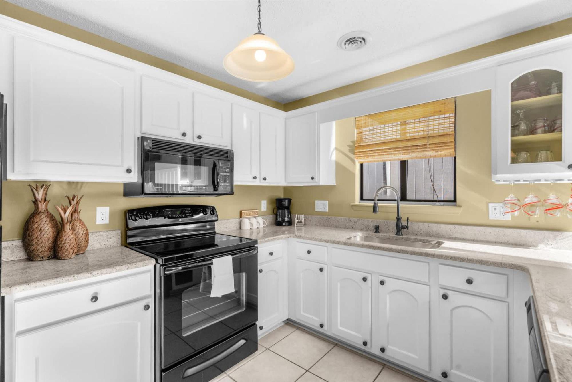 Golf Colony Unit 32j *