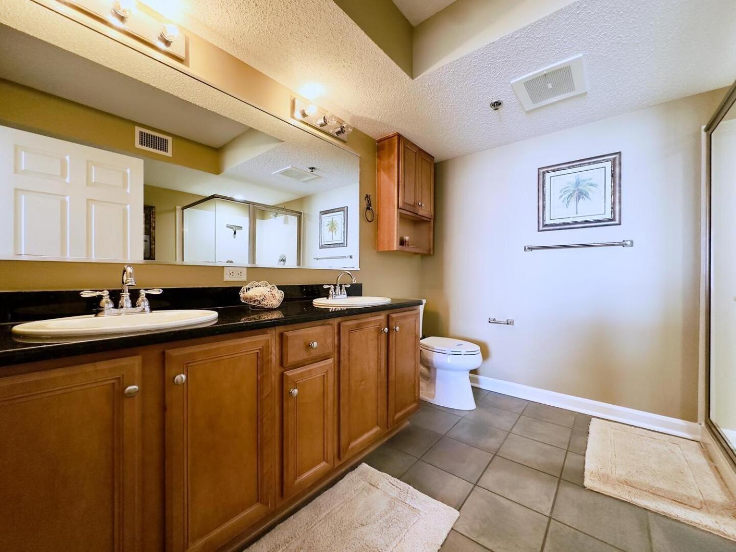 Crescent Shores N 504