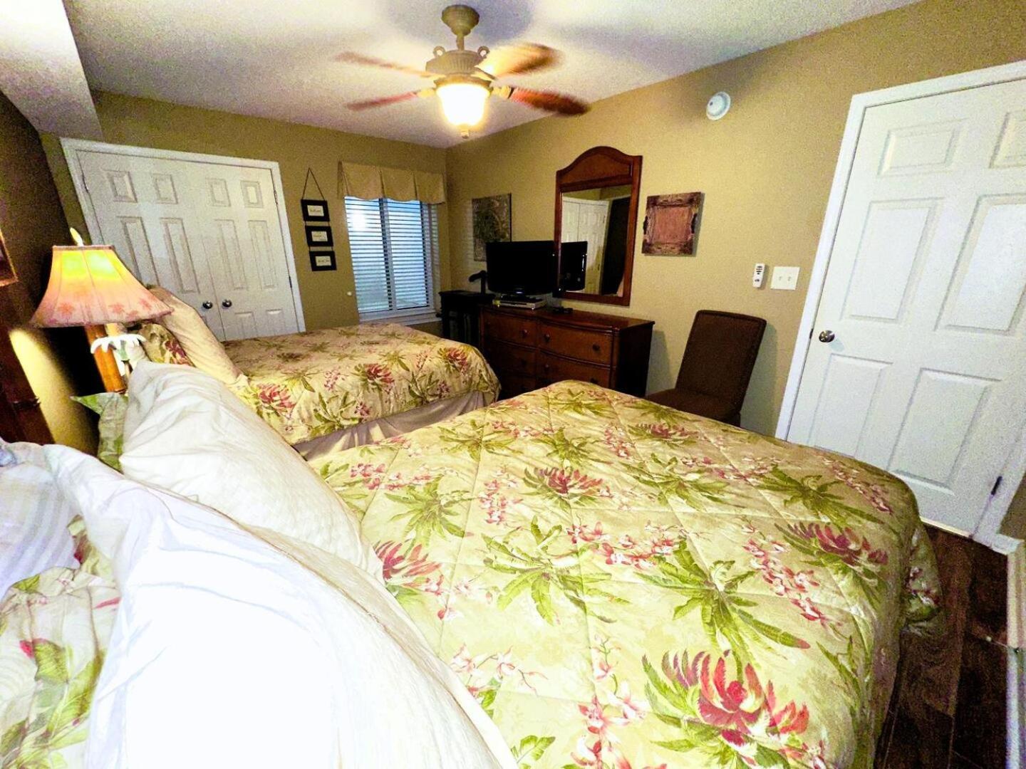 Crescent Shores N 504 Apartment *