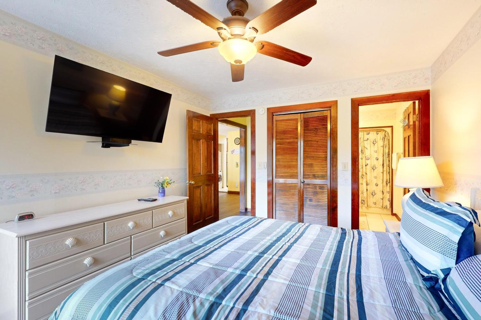 Apartment Shipwatch Pointe Ii Q-305
