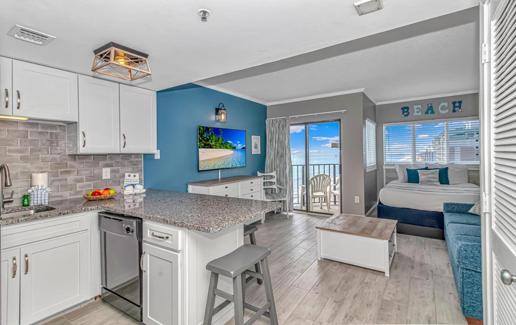 Angled Ocean View W Incredible Views! Palace 1005 - Sleeps 4 Guests