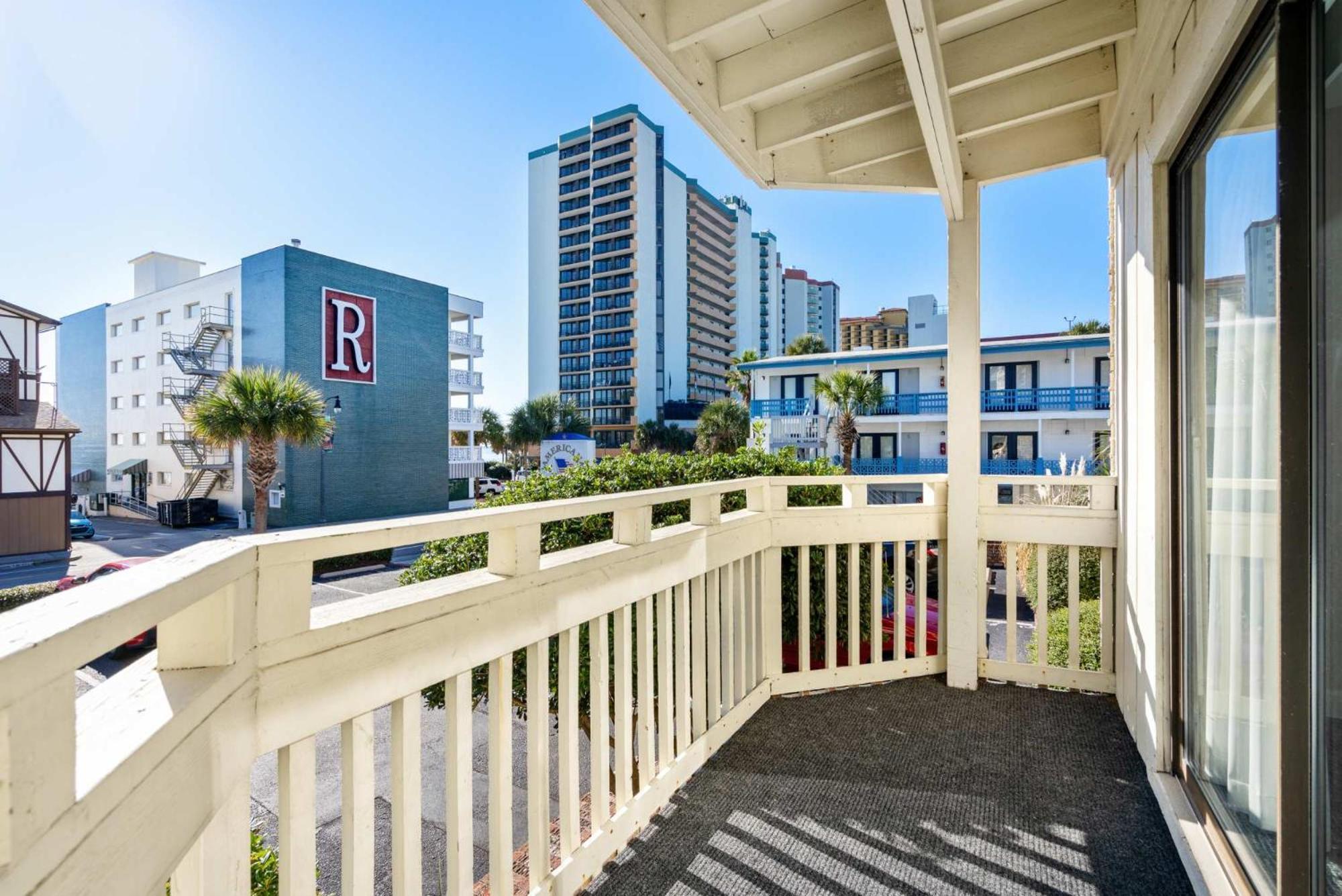 Ocean View Ground Floor Pool And Hot Tub * Myrtle Beach
