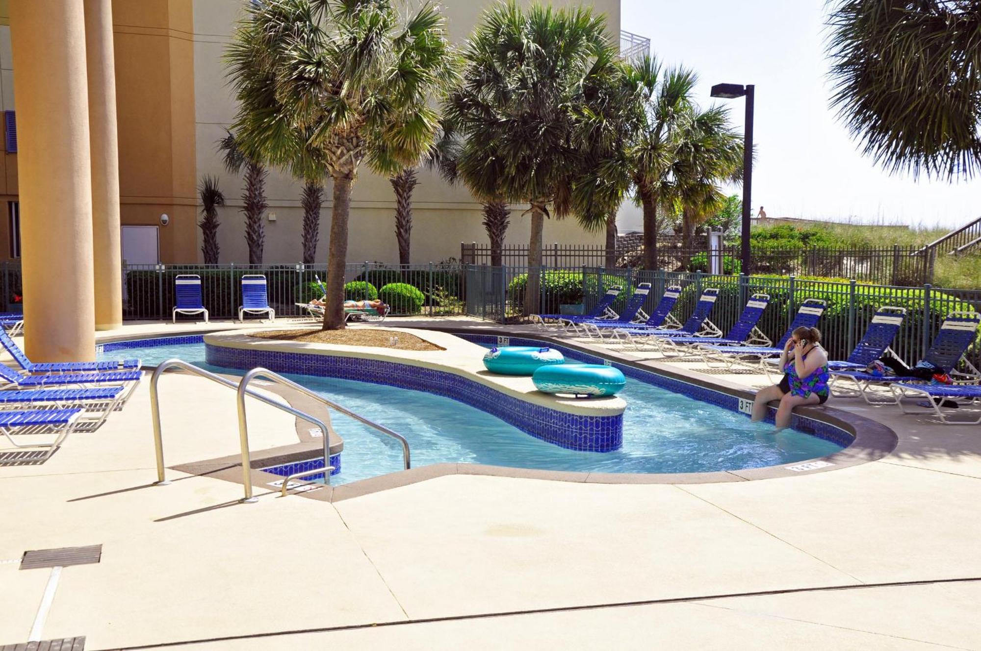 Oceanfront 305, Enjoy, Shop, Walk To Bars, Main Street Apartment