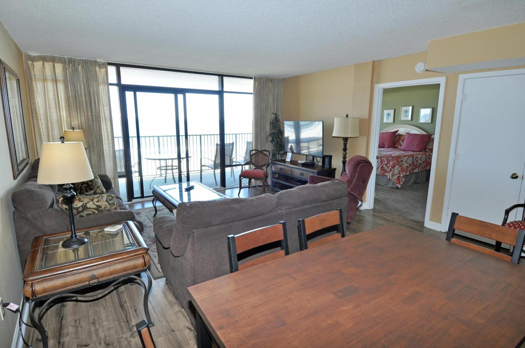 Oceanfront 305, Enjoy, Shop, Walk To Bars, Main Street Myrtle Beach