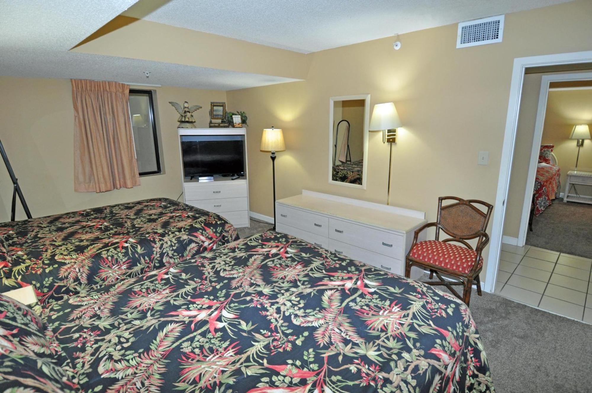 Oceanfront 305, Enjoy, Shop, Walk To Bars, Main Street * Myrtle Beach