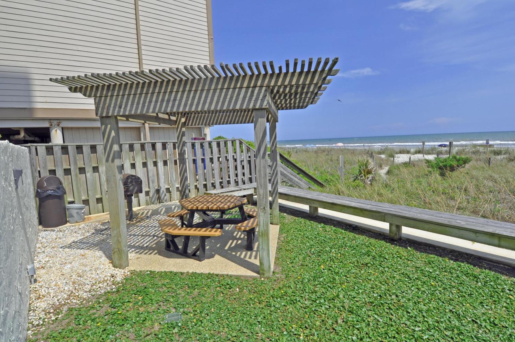 3astll Luxury Oceanfront 3br/2b In Shoreham Towers Ii