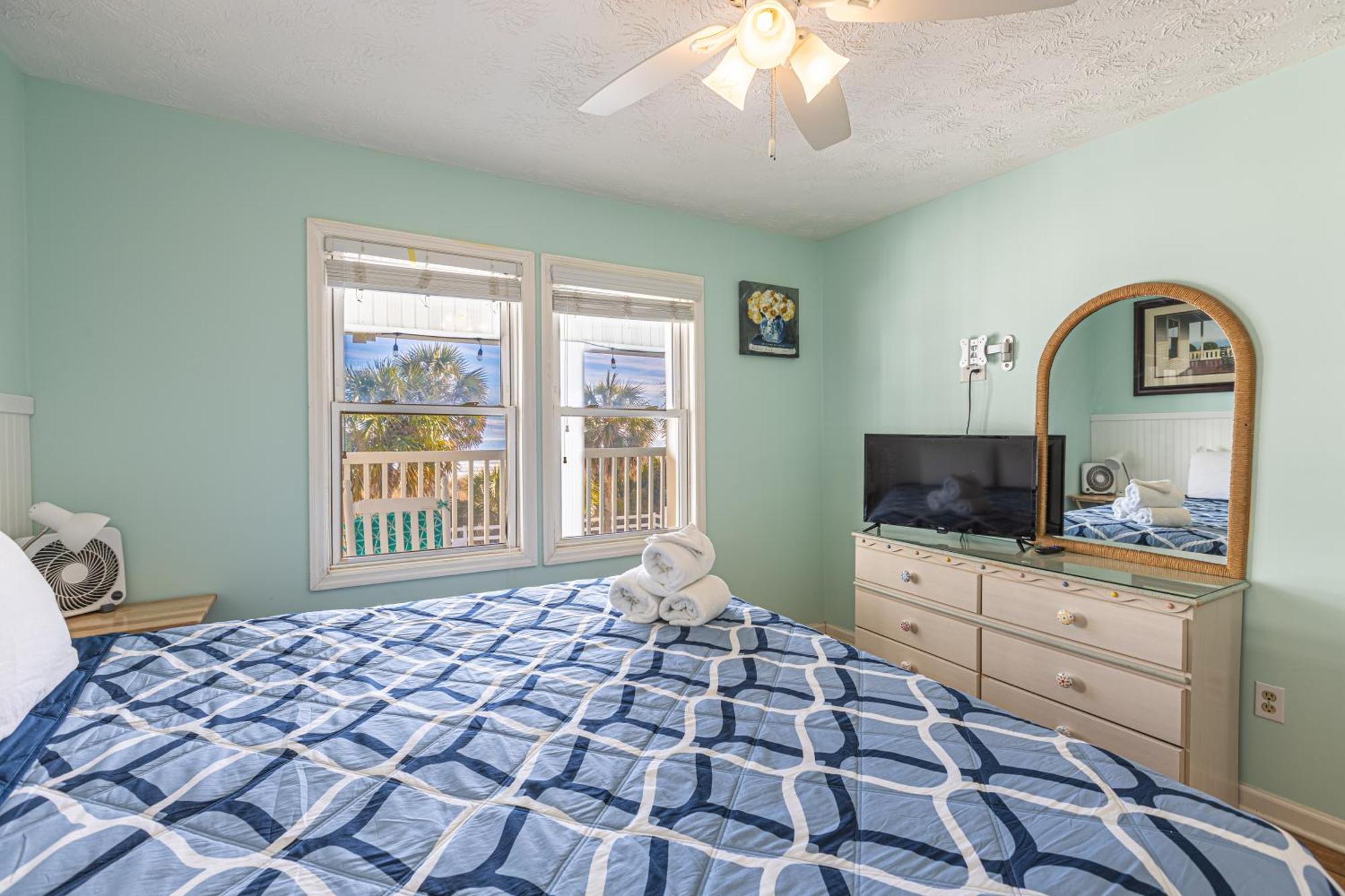 Lavish Accessible, On Ocean, 4 King Beds, Huge Private Pool, Yard, Spa, Patio, Bbq, & Game Tables Holiday home Myrtle Beach