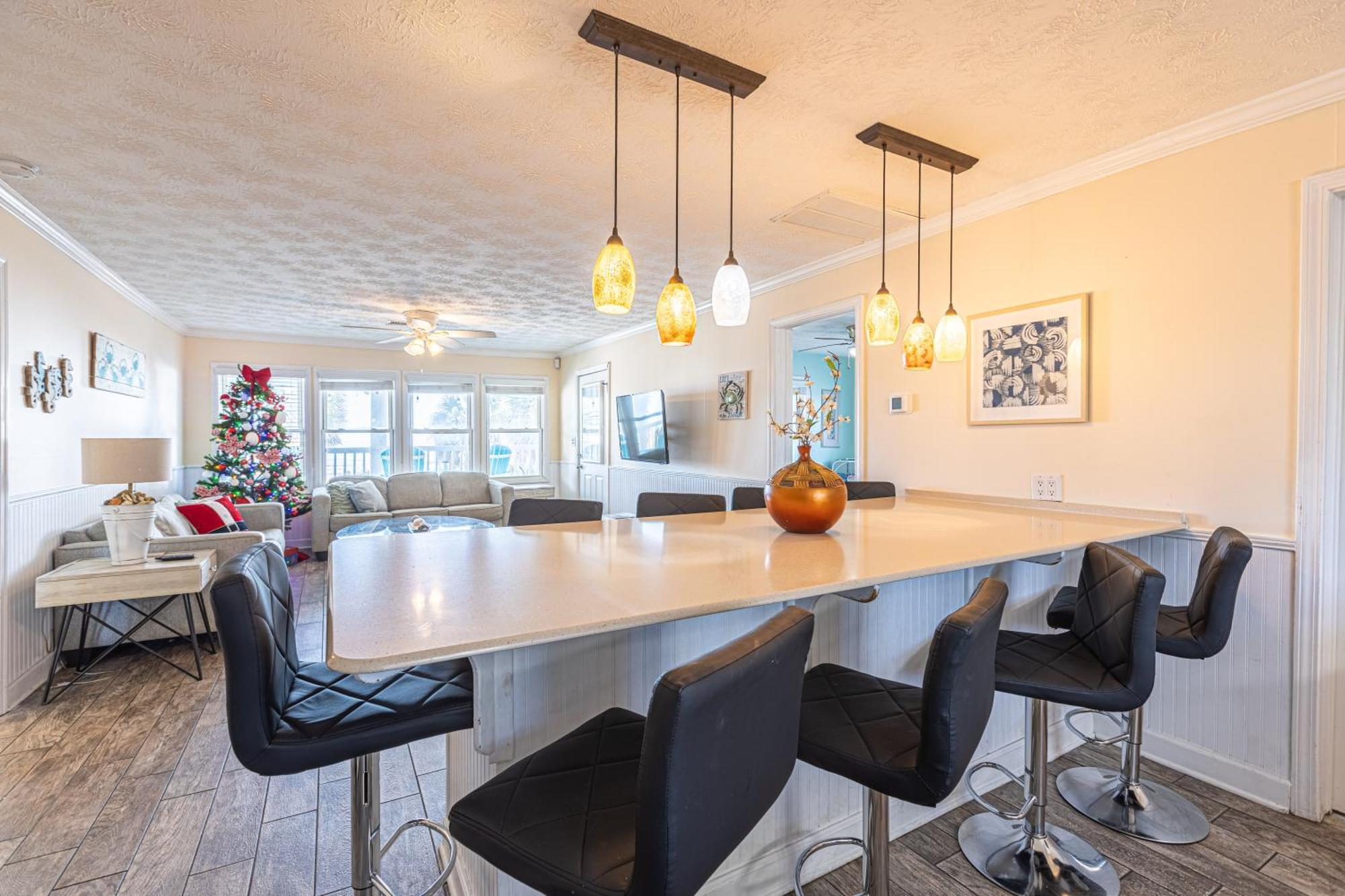 Lavish Accessible, On Ocean, 4 King Beds, Huge Private Pool, Yard, Spa, Patio, Bbq, & Game Tables *