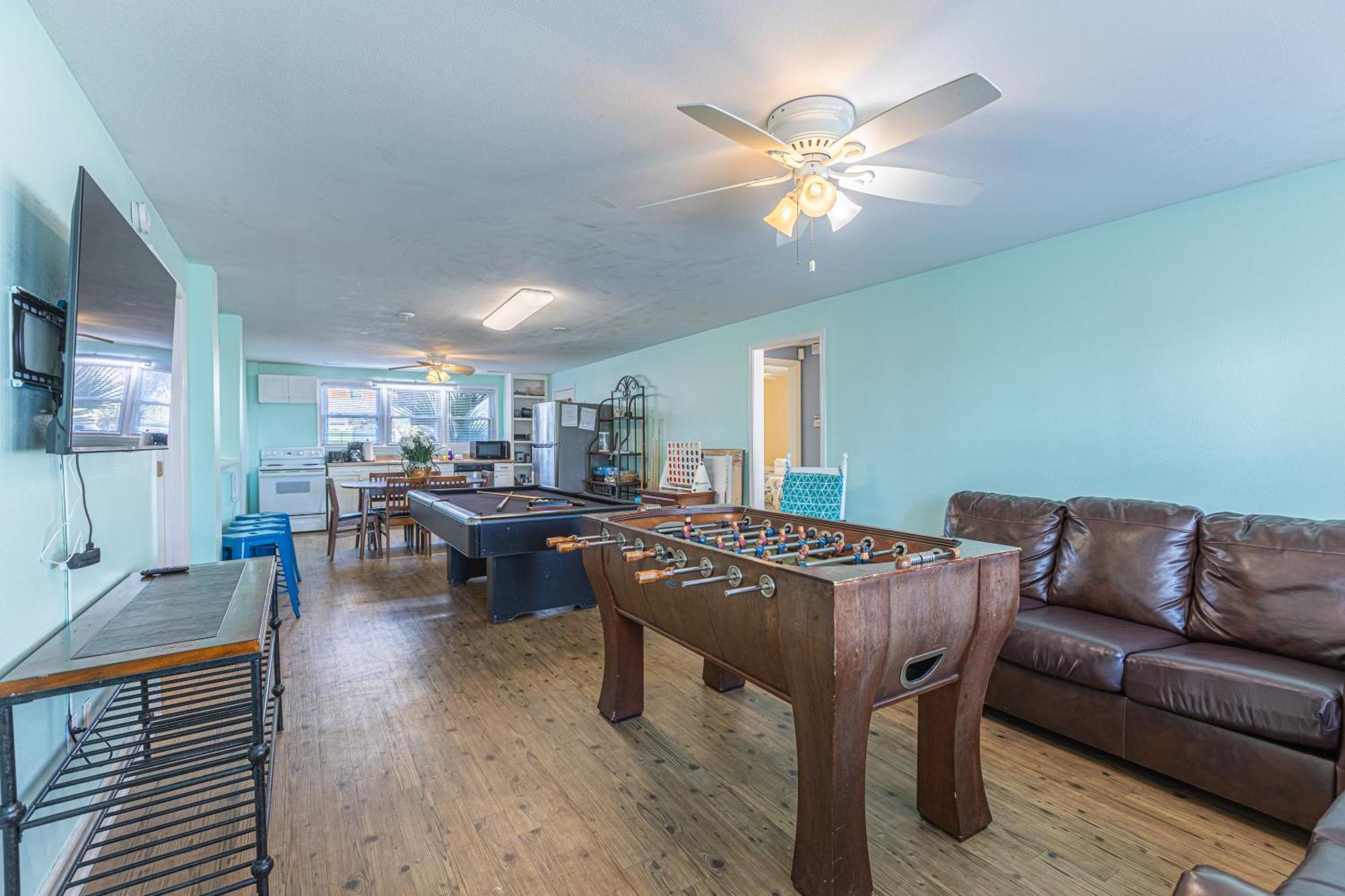 Lavish Accessible, On Ocean, 4 King Beds, Huge Private Pool, Yard, Spa, Patio, Bbq, & Game Tables * Myrtle Beach
