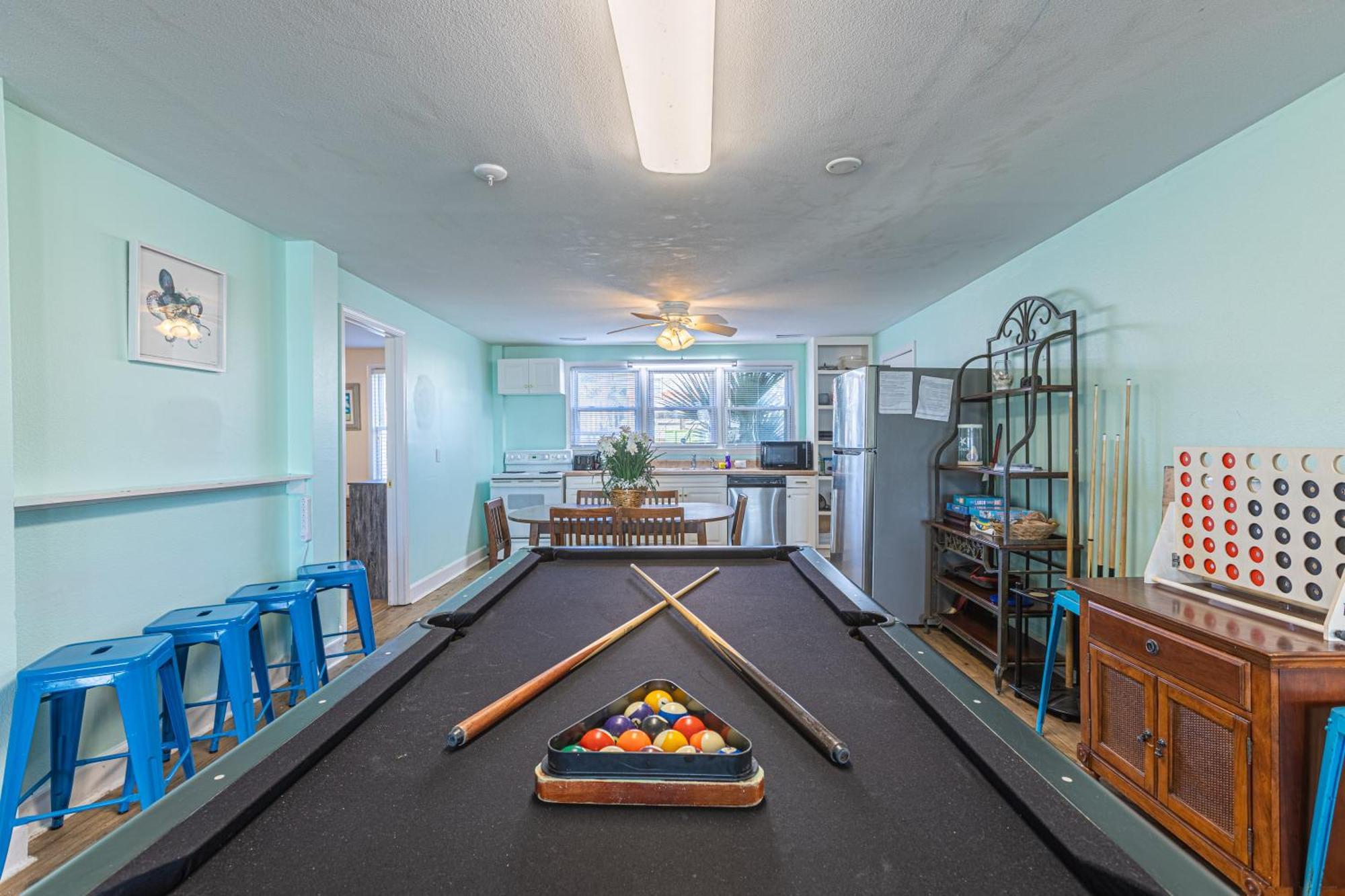 Lavish Accessible, On Ocean, 4 King Beds, Huge Private Pool, Yard, Spa, Patio, Bbq, & Game Tables Holiday home Myrtle Beach