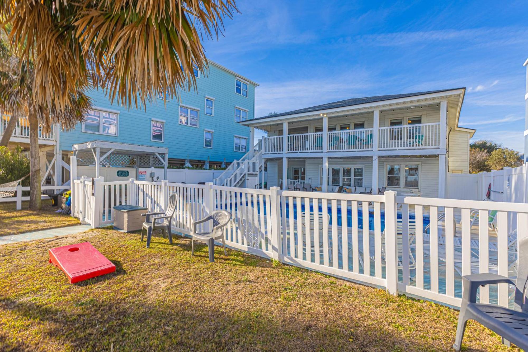 Lavish Accessible, On Ocean, 4 King Beds, Huge Private Pool, Yard, Spa, Patio, Bbq, & Game Tables *