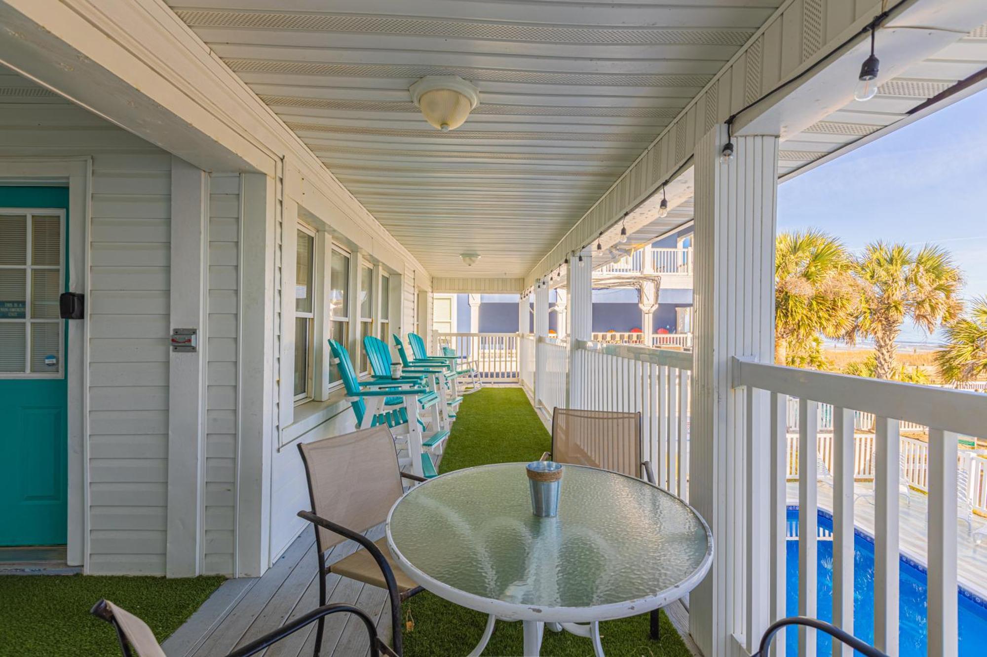 Lavish Accessible, On Ocean, 4 King Beds, Huge Private Pool, Yard, Spa, Patio, Bbq, & Game Tables Holiday home Myrtle Beach