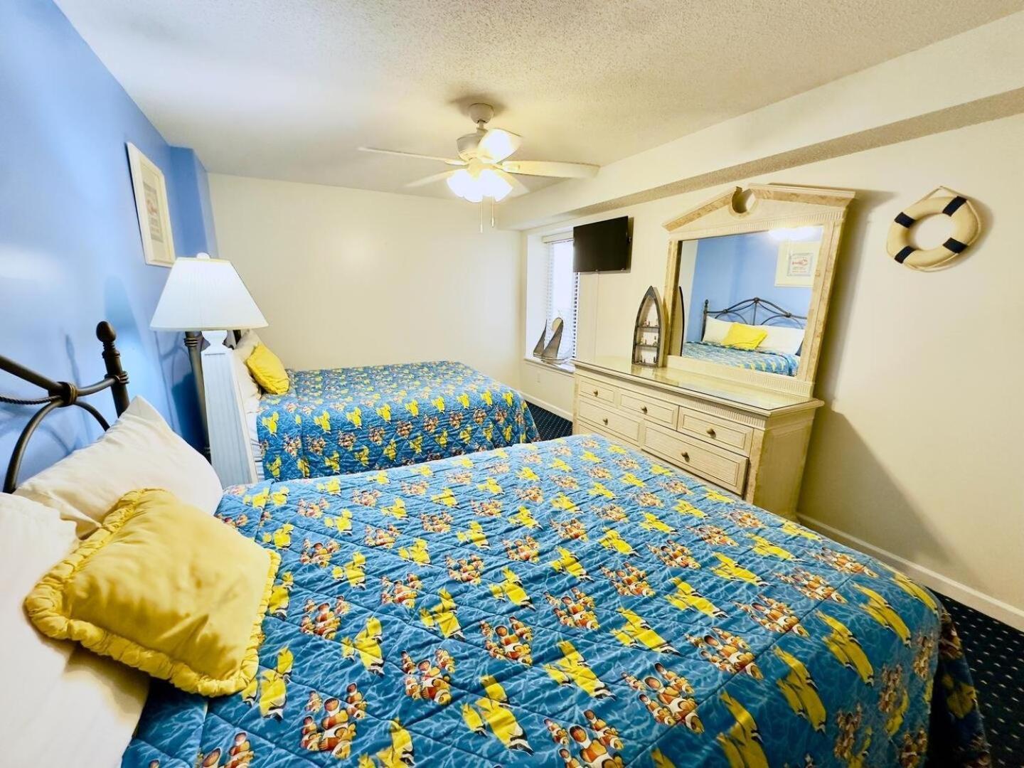 Apartment Crescent Shores S 210