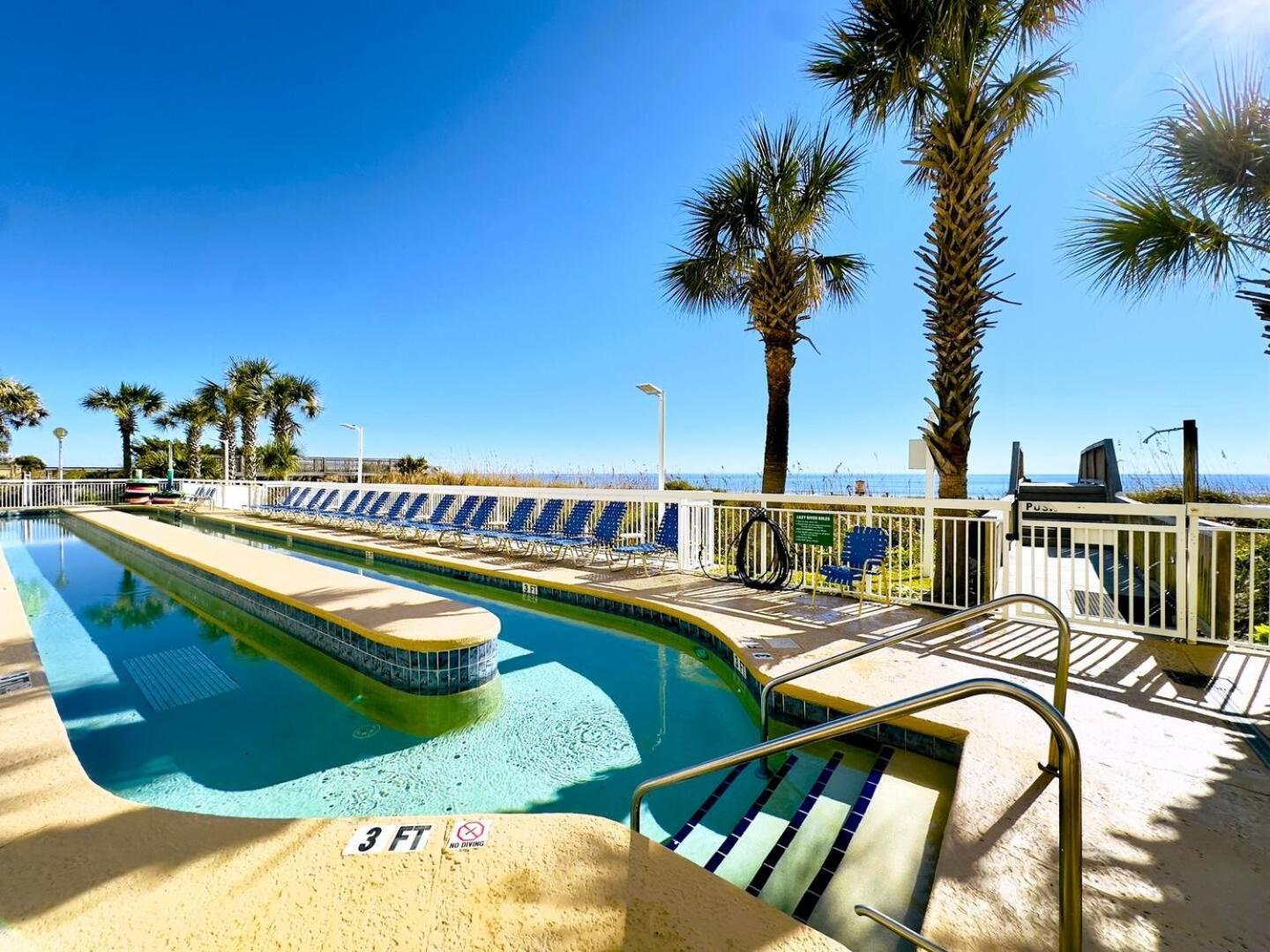 Crescent Shores S 210 Apartment *