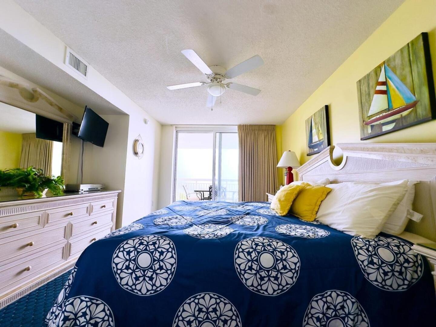 Apartment Crescent Shores S 210