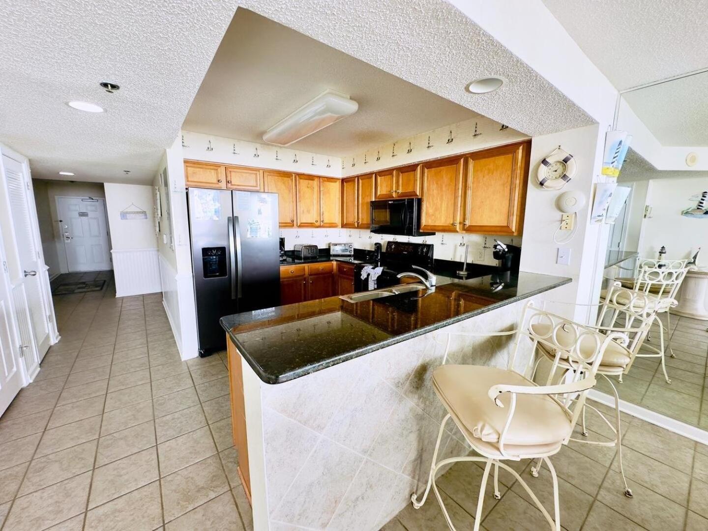 Crescent Shores S 210 Apartment *