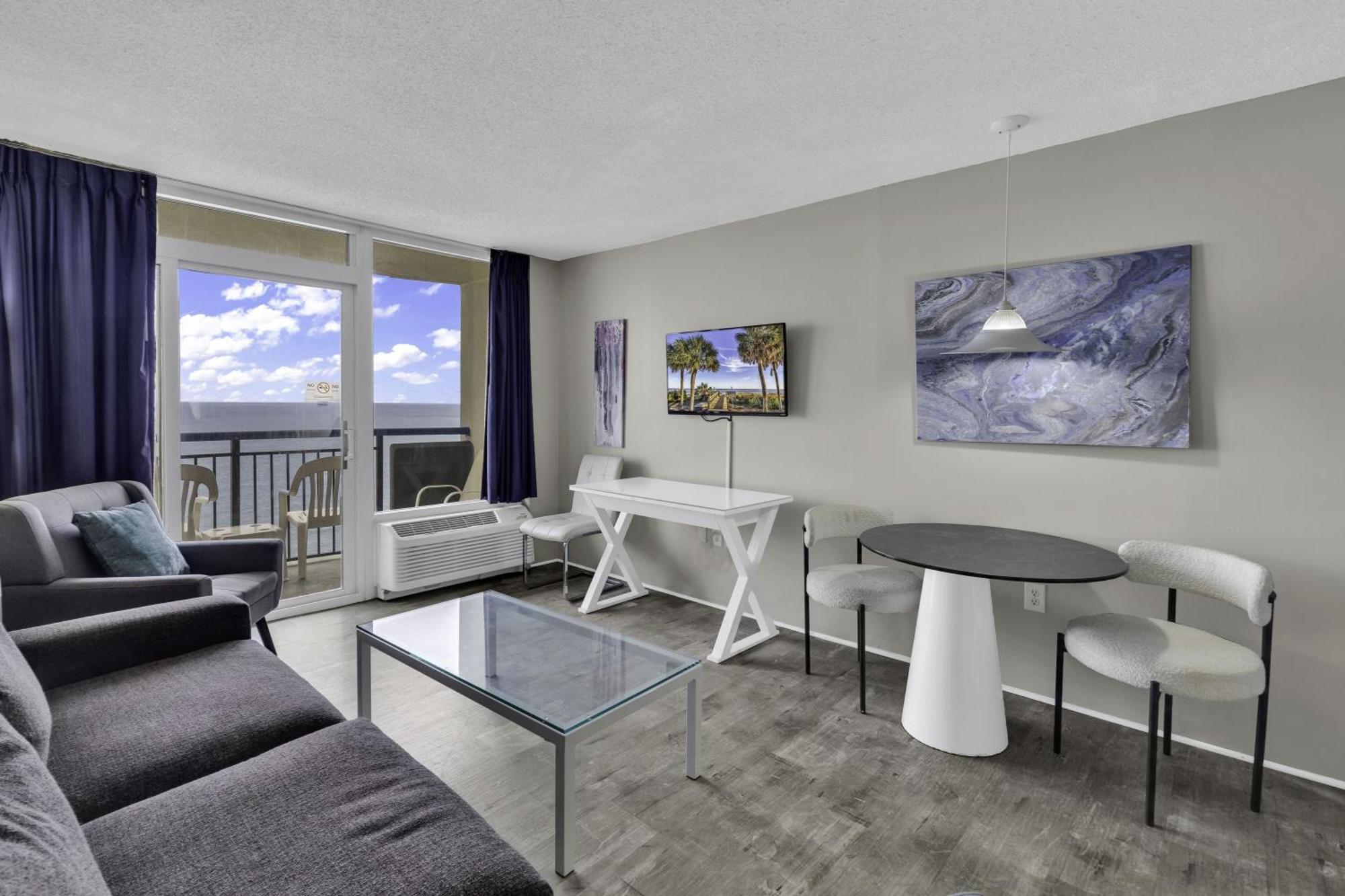Boardwalk Beachfront Apartment