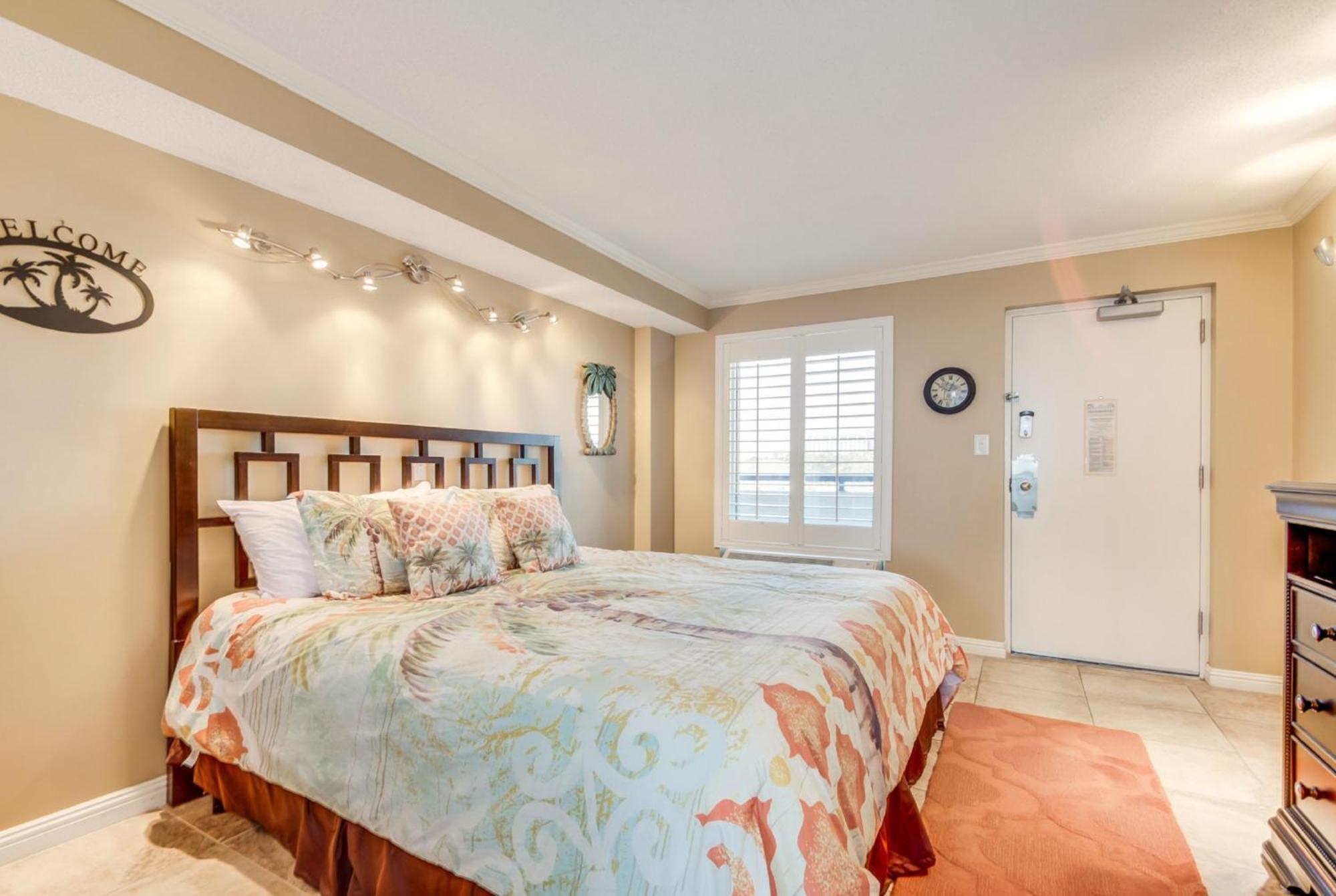 Boardwalk Beachfront Apartment