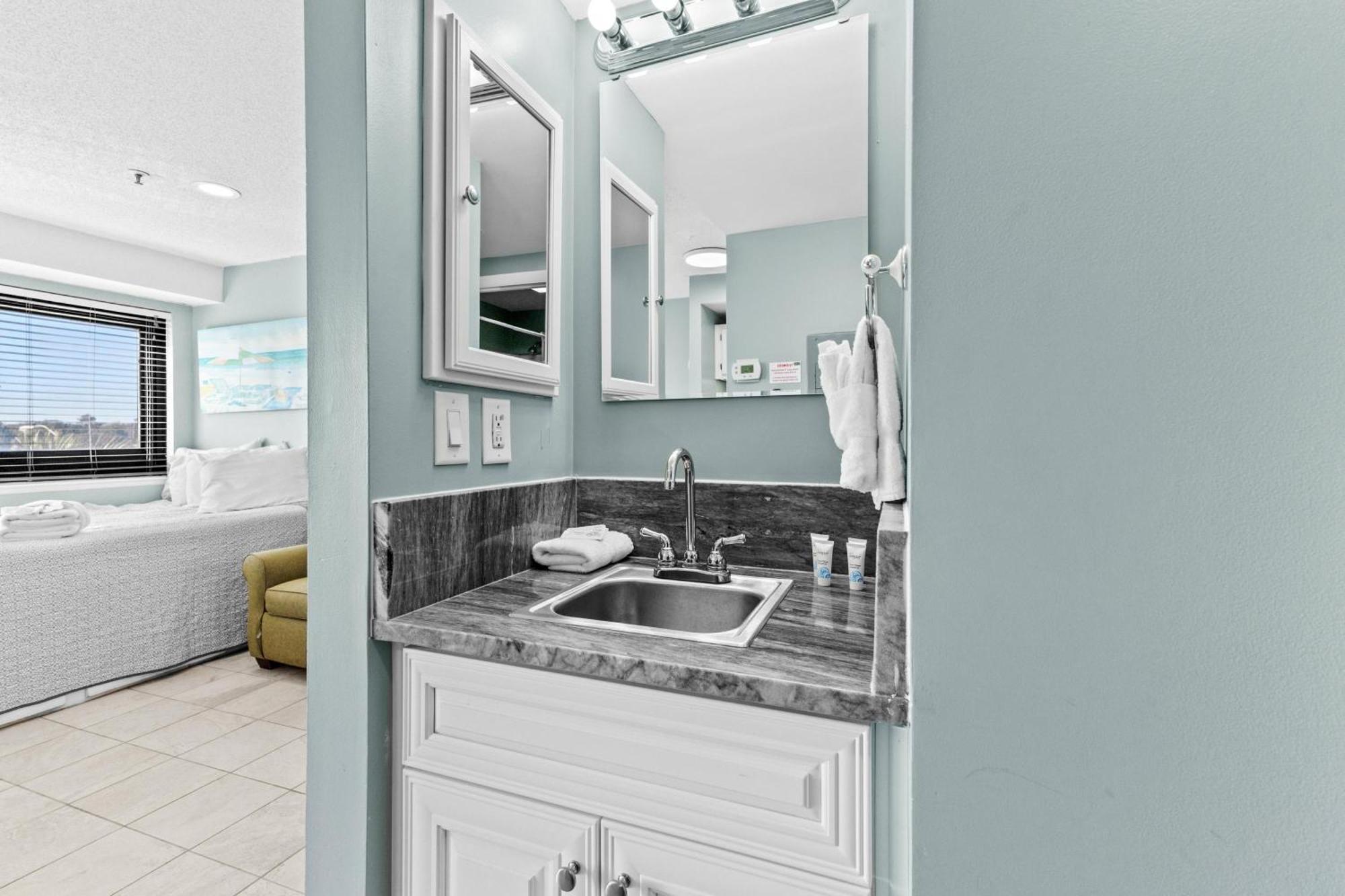 Myrtle T208 Holiday home