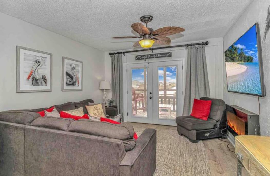 Amazing Direct Inlet View Steps From The Ocean *