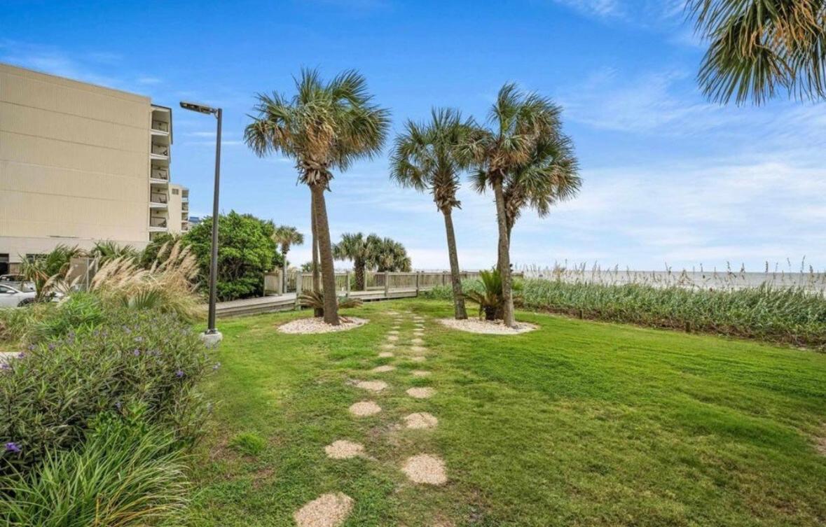 Wow! Oceanview 3 Bedroom Condo! Pool & Private Balcony Myrtle Beach